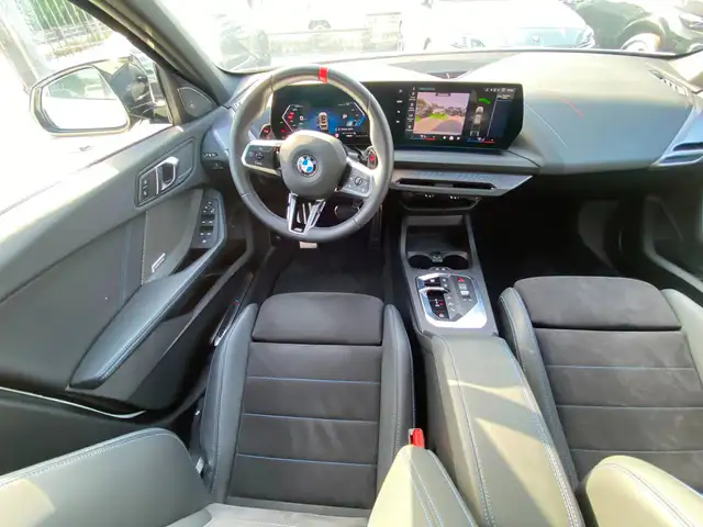 BMW 1 Series view 12