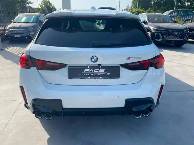 BMW 1 Series view 15