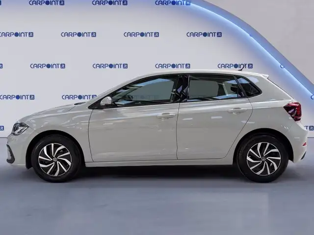 Volkswagen Polo view 3