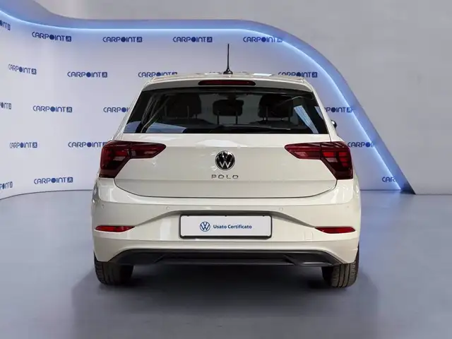 Volkswagen Polo view 5