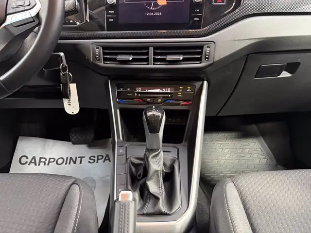 Volkswagen Polo view 12