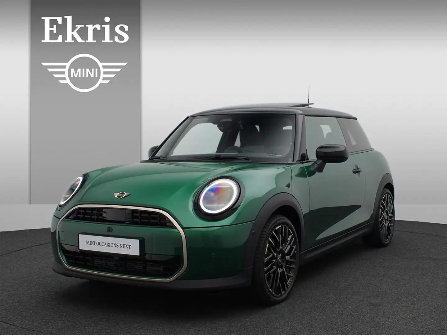 MINI Cooper 3-deurs | Favoured Trim + Package XL + Panoramadak Verde - 1