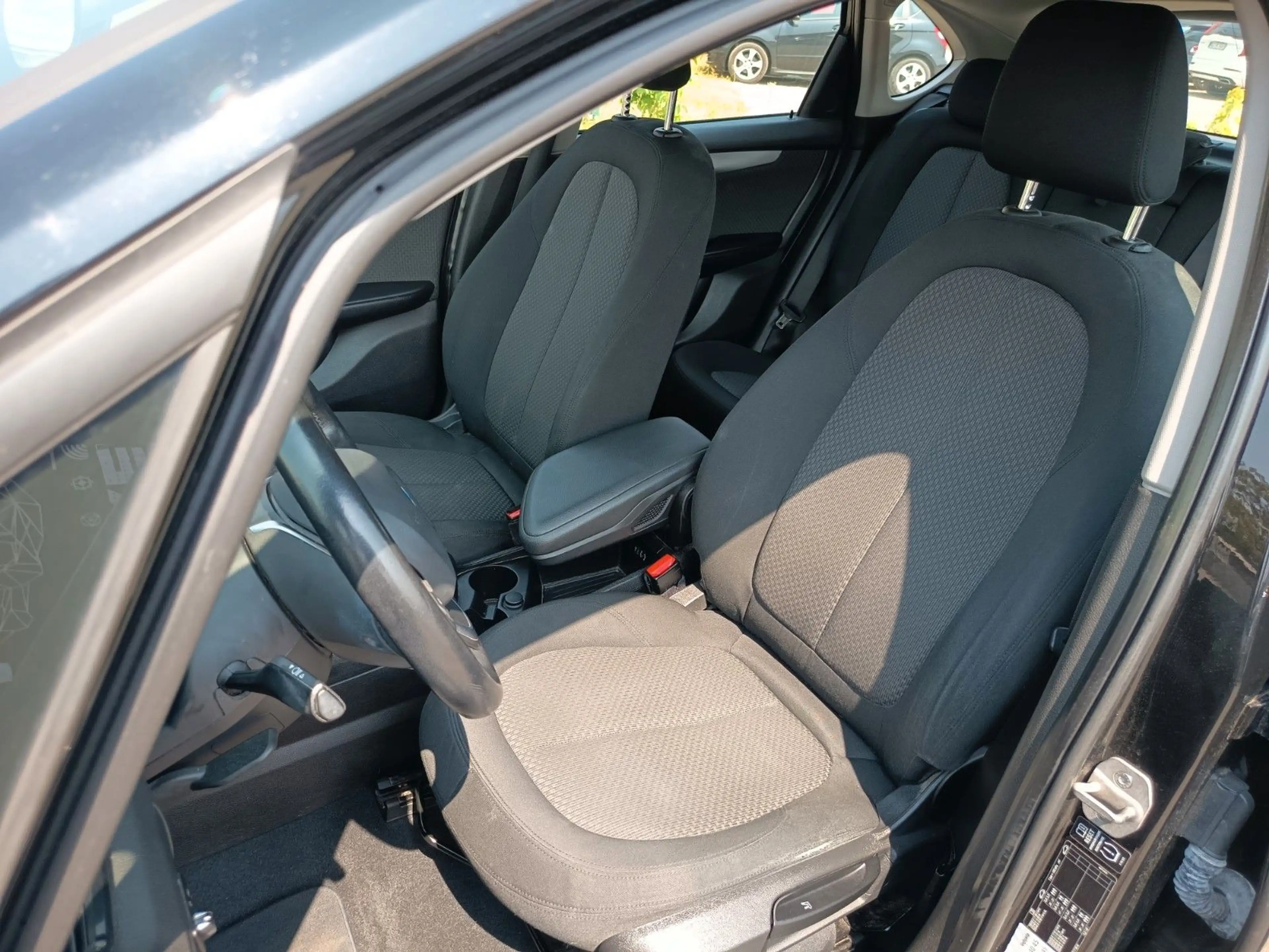 BMW 218 2 Active Tourer 218 d Automatik — photo 10