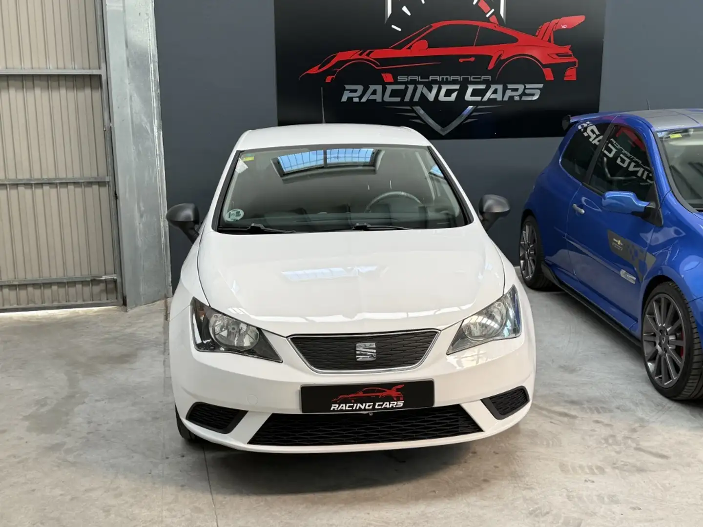 SEAT Ibiza 1.4TDI CR Ecomotive S&S Reference 75 Blanc - 2