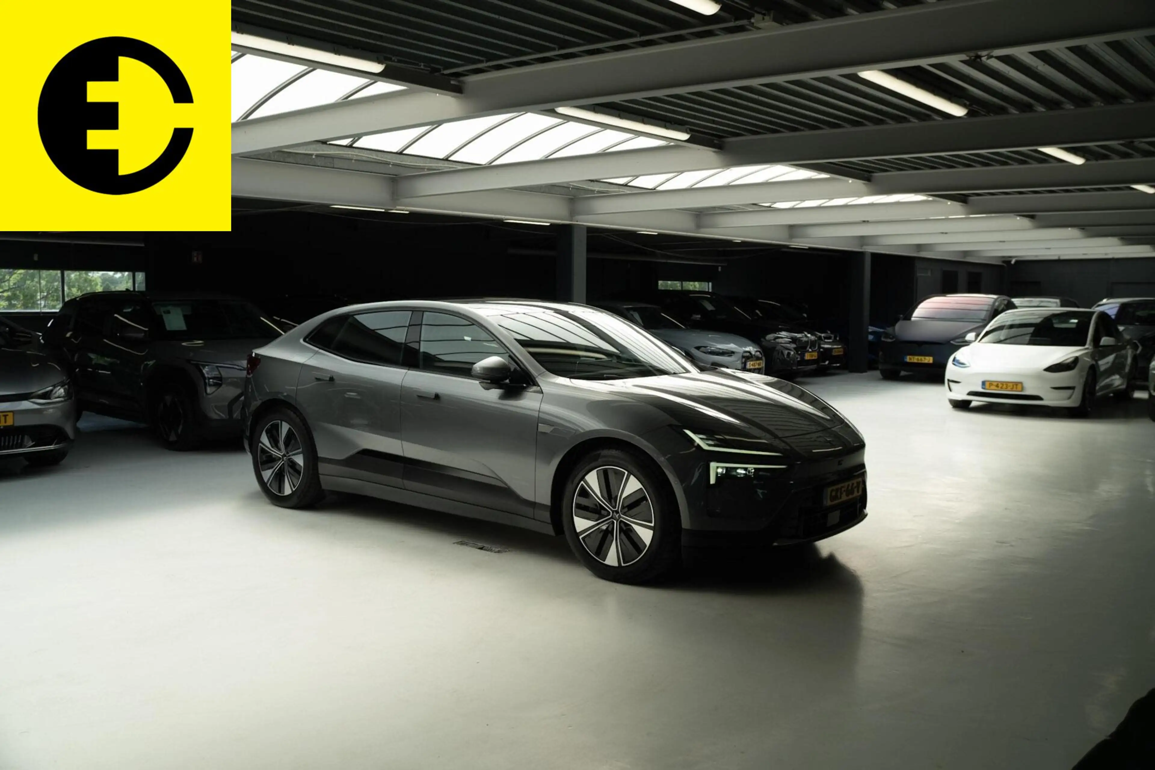 Polestar 4 Long Range Single motor 100 kWh | SOH 99,5% | Pano — photo 10