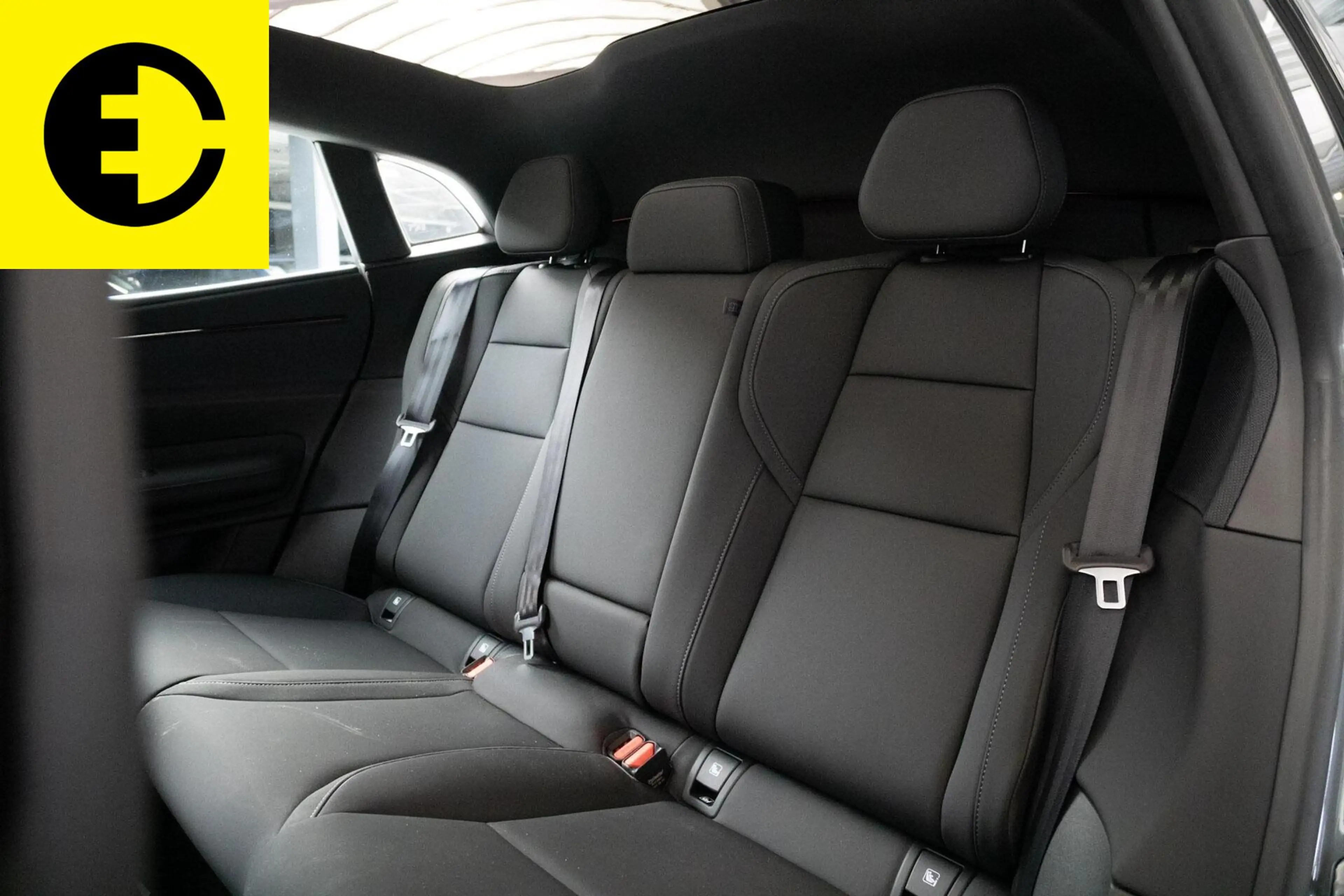 Polestar 4 Long Range Single motor 100 kWh | SOH 99,5% | Pano — photo 7