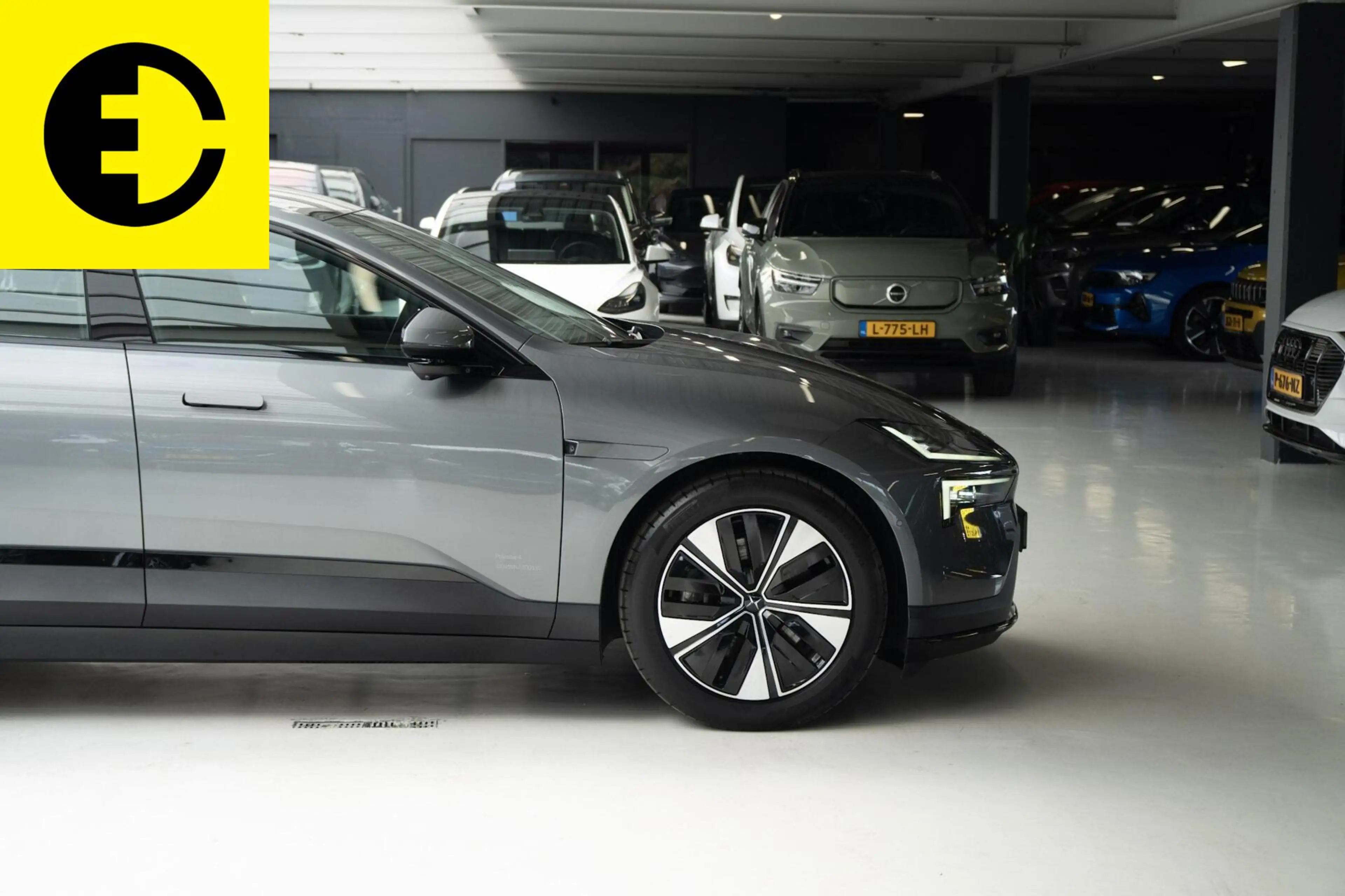 Polestar 4 Long Range Single motor 100 kWh | SOH 99,5% | Pano — photo 13