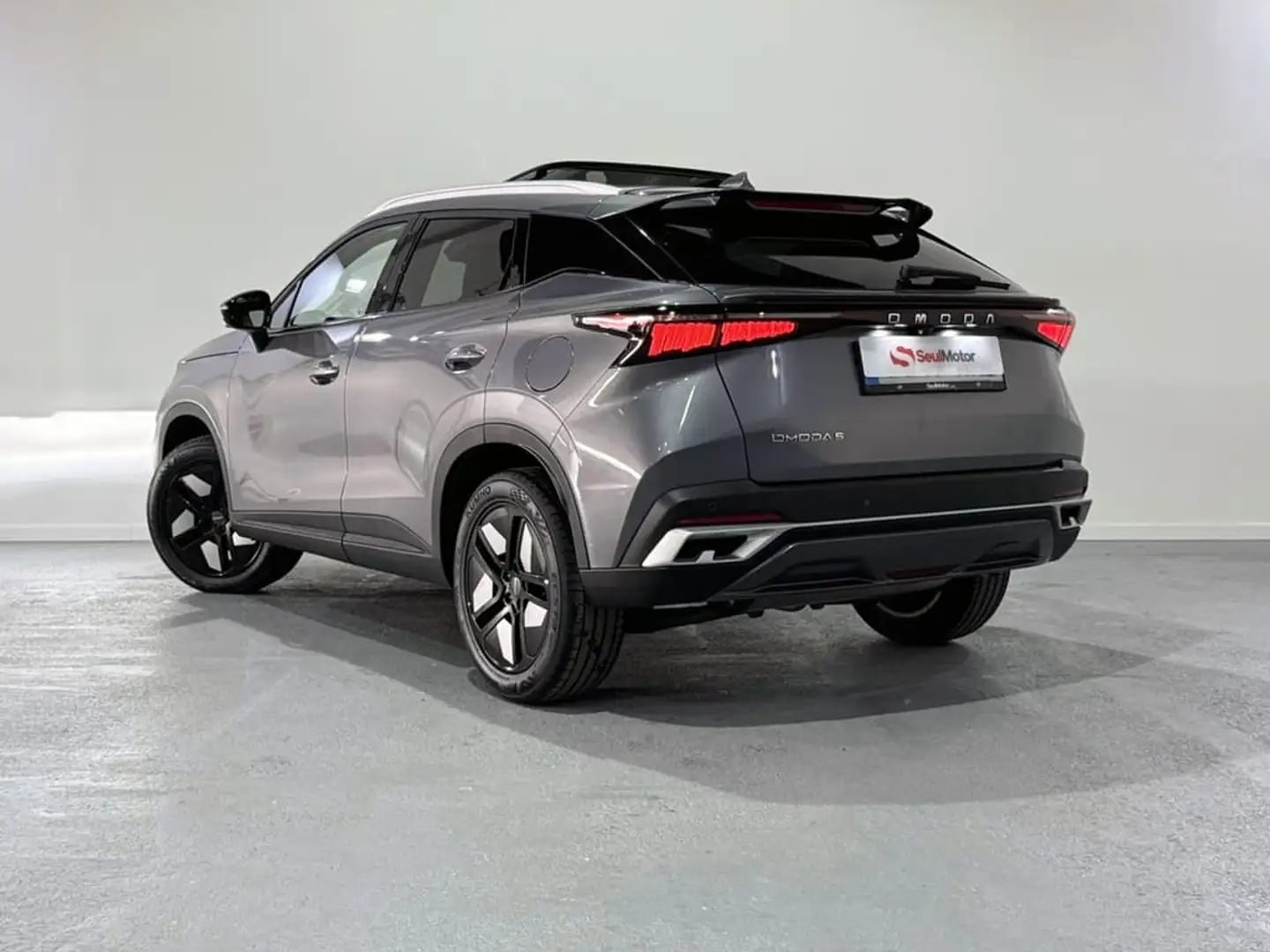 Omoda 5 1.6 Premiun 145 Gris - 2