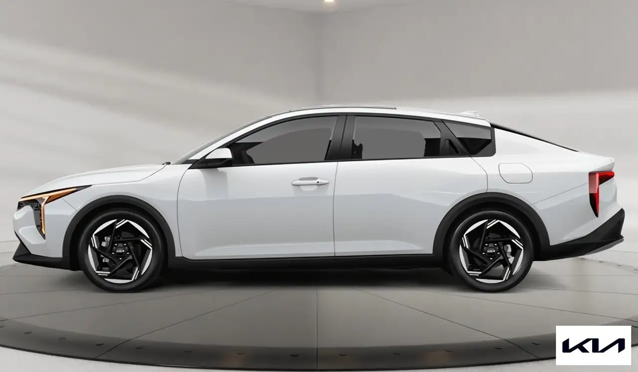 Kia K4 снимка Kia K4
