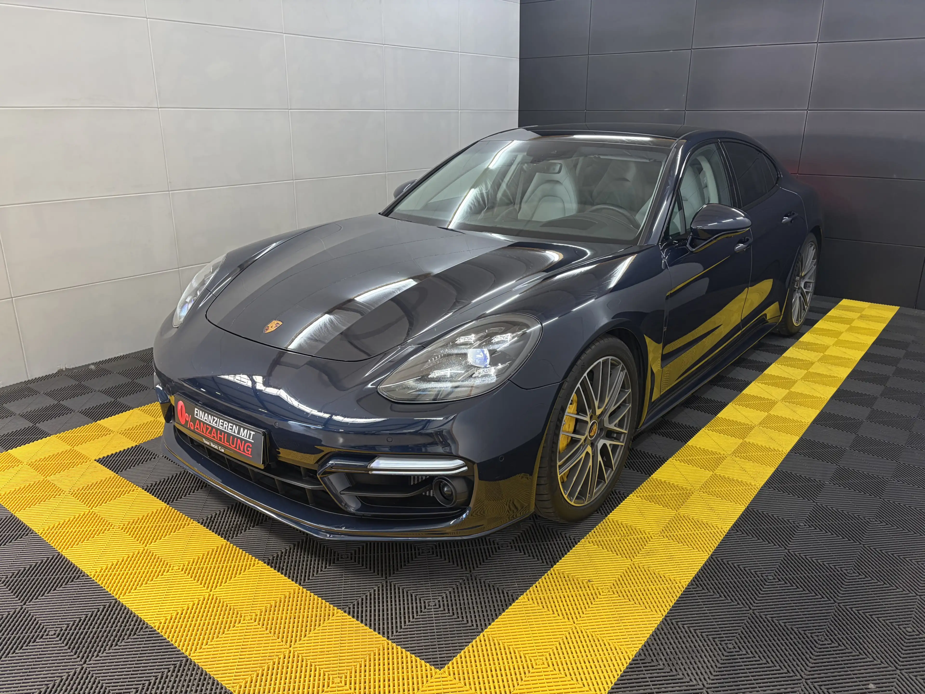 Porsche Panamera Turbo S+Approved+InnoDrive+PCCB+PDCC