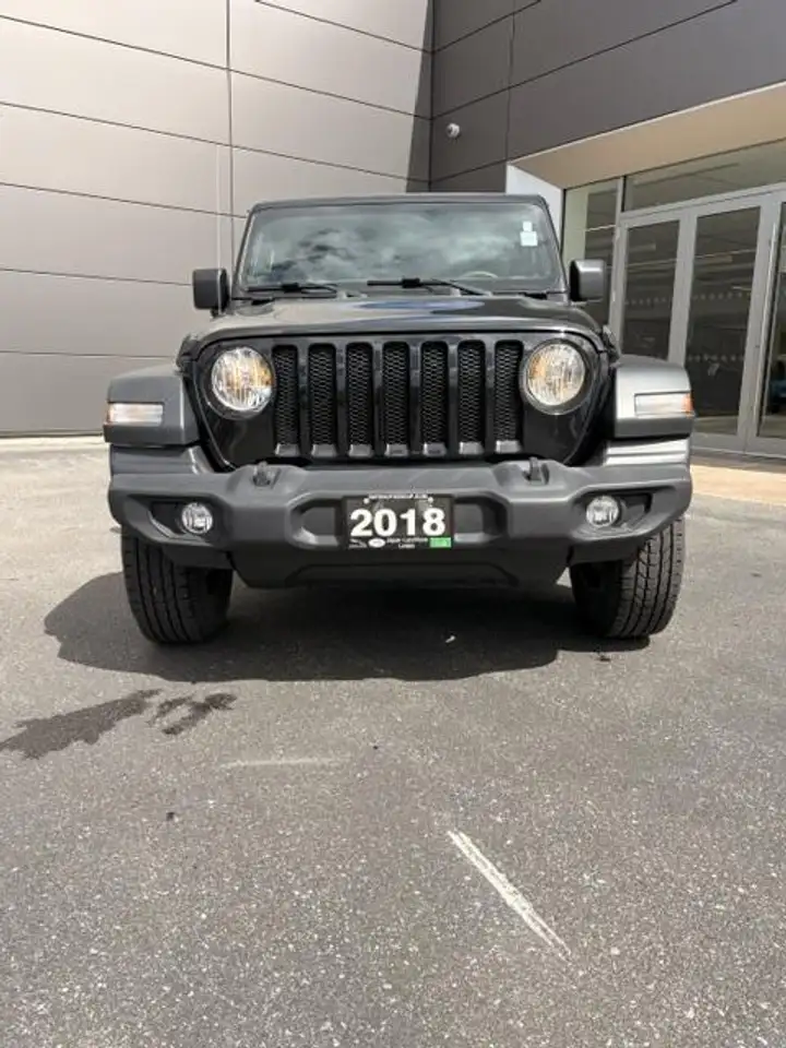 Jeep Wrangler снимка Jeep Wrangler