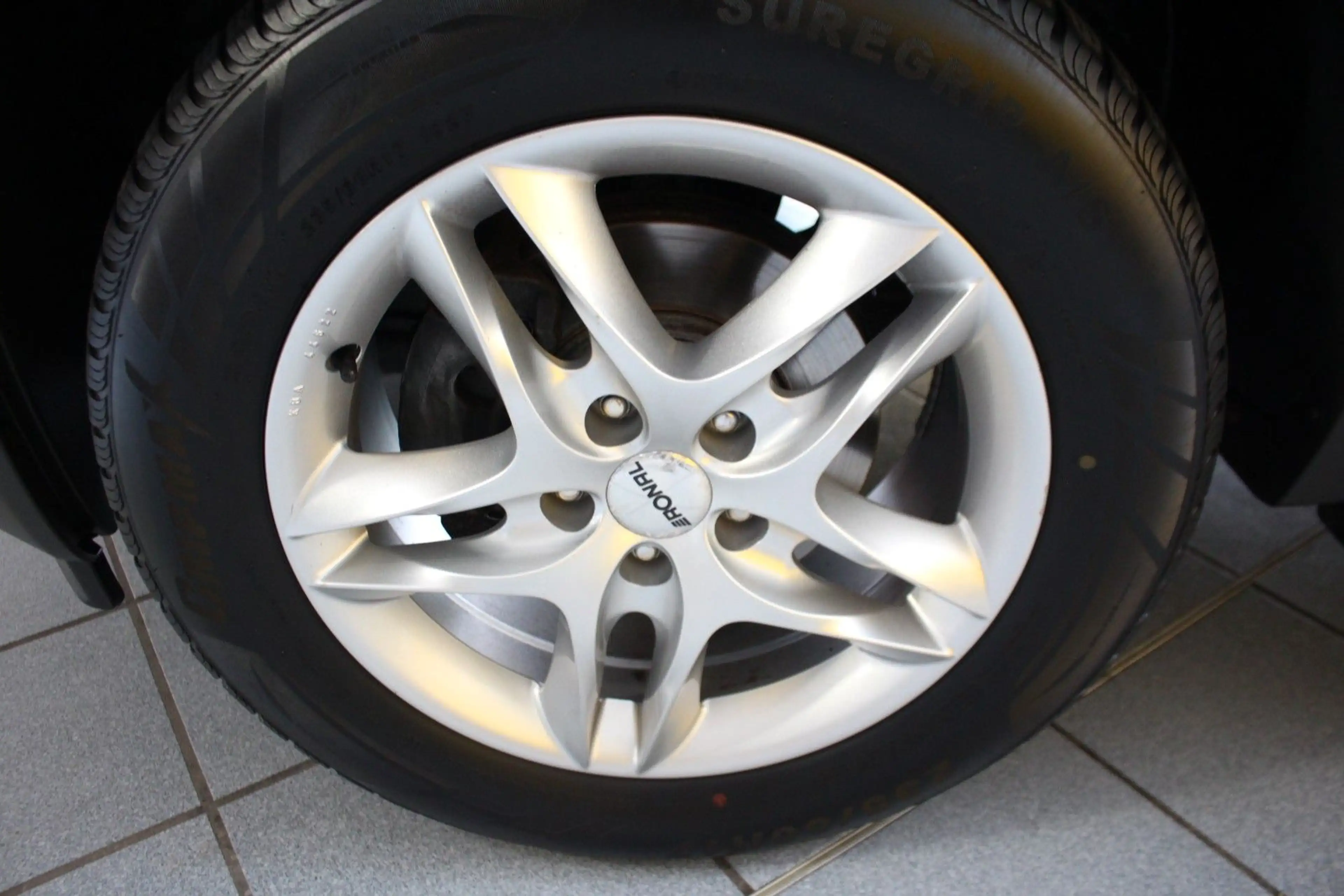 Opel Antara Design Edition 4x2 — photo 7