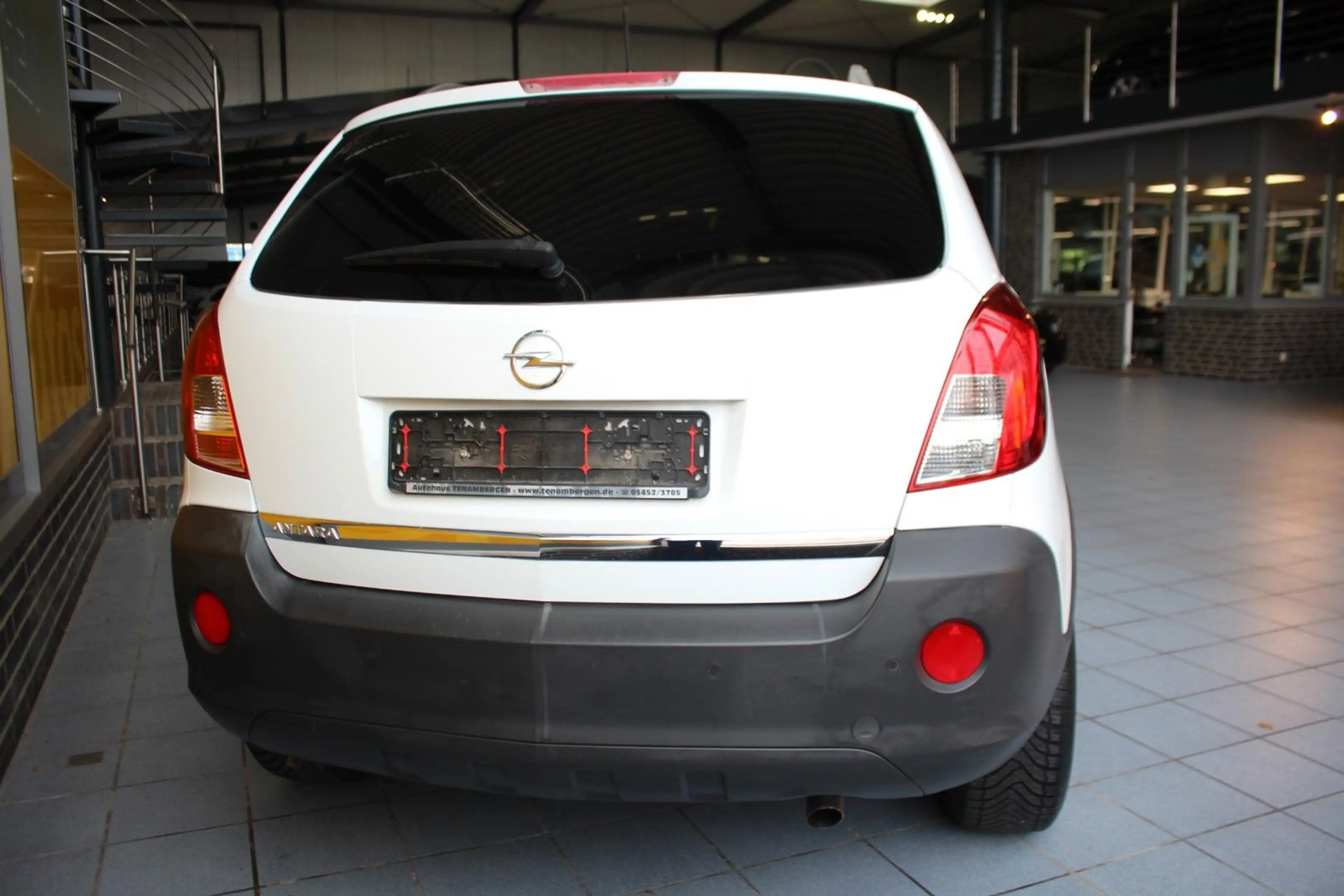 Opel Antara Design Edition 4x2 — photo 4
