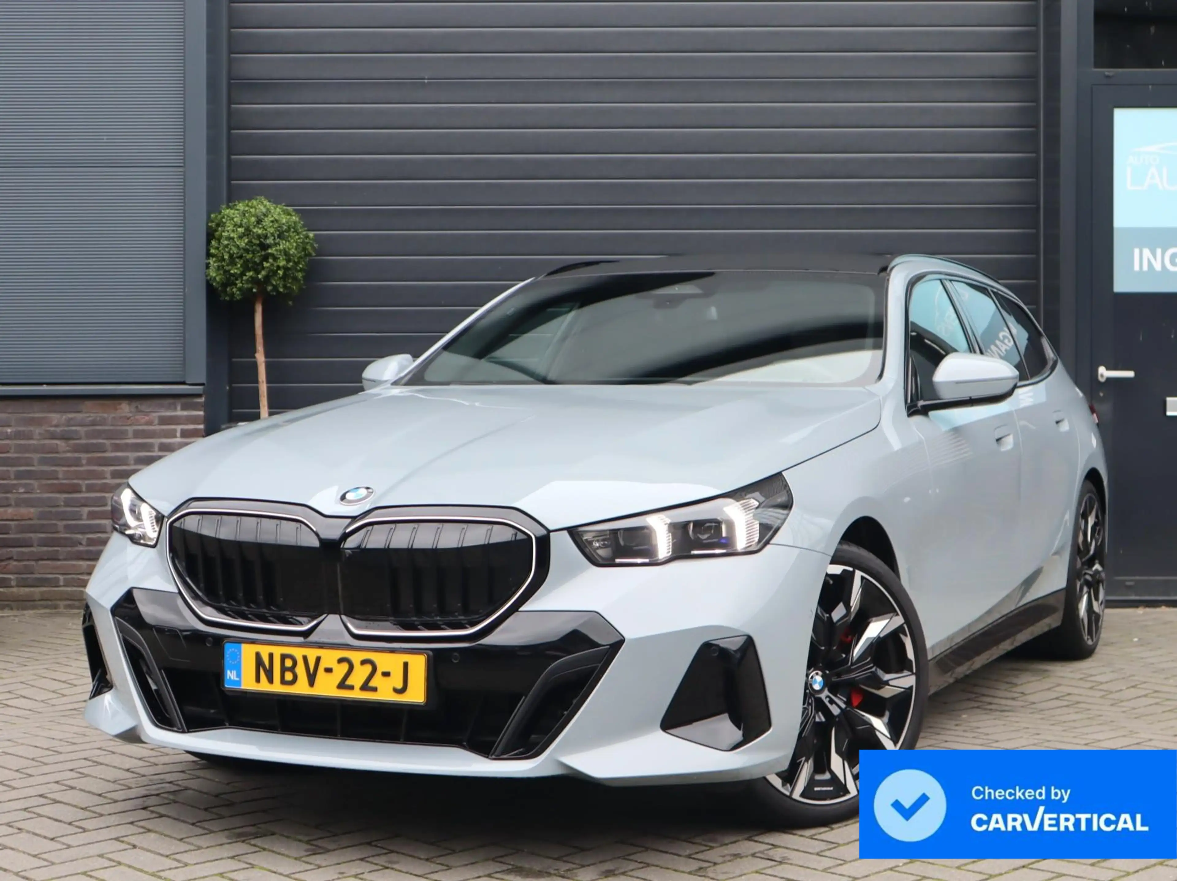 BMW 520 5-serie Touring 520i | Pano | 360 Camera | HUD | T