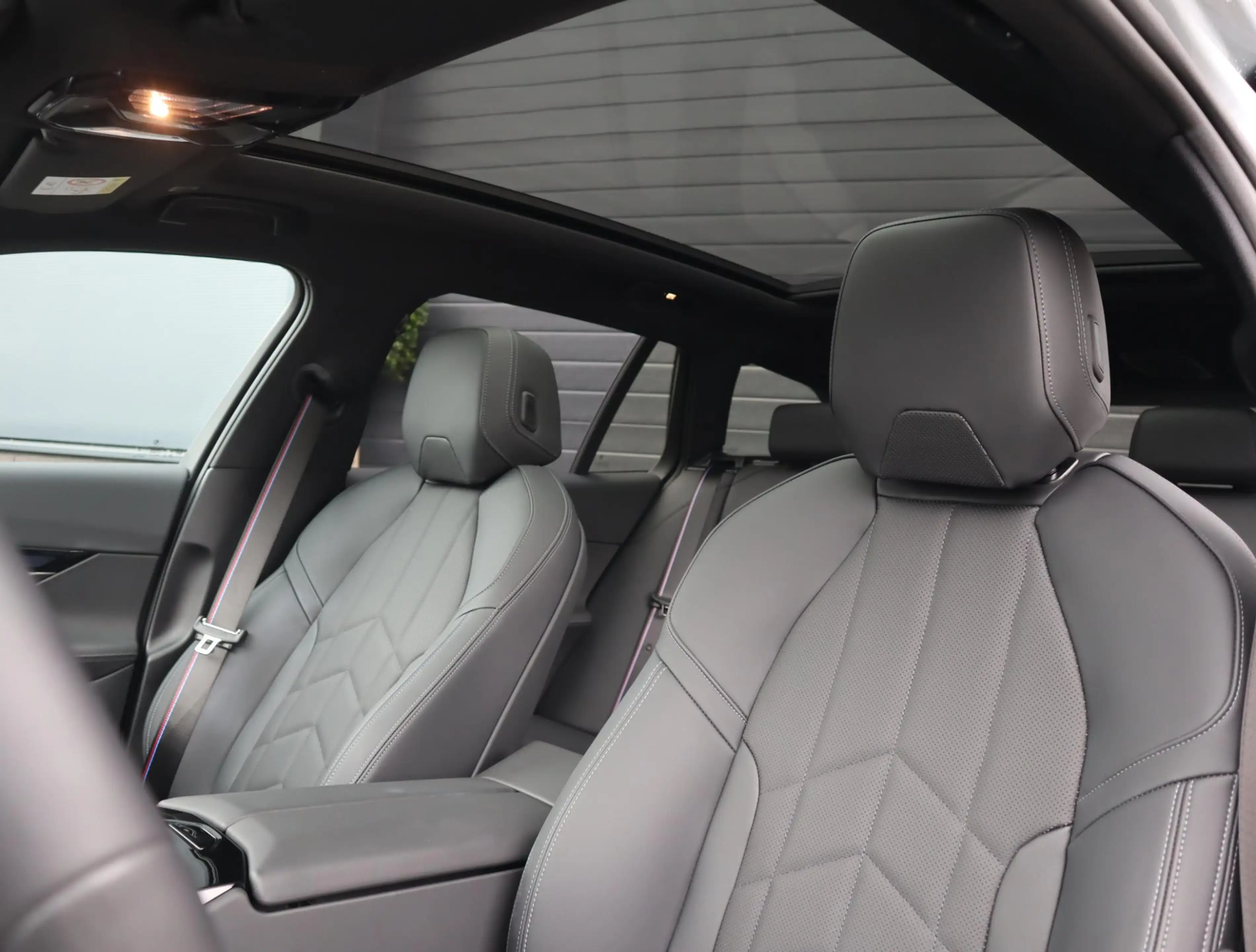 BMW 520 5-serie Touring 520i | Pano | 360 Camera | HUD | T — photo 2