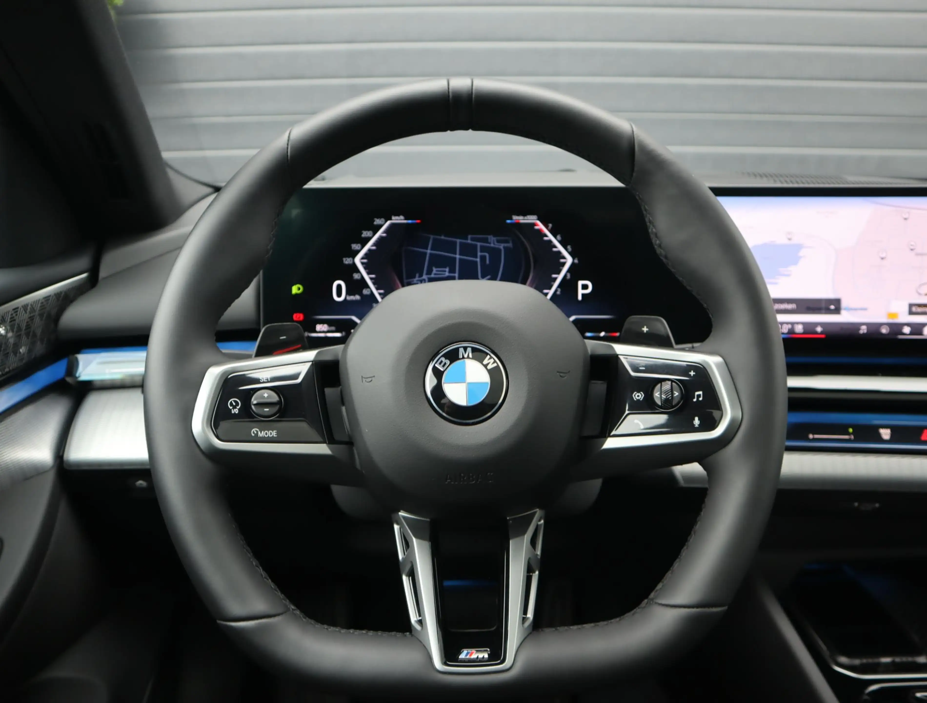 BMW 520 5-serie Touring 520i | Pano | 360 Camera | HUD | T — photo 7