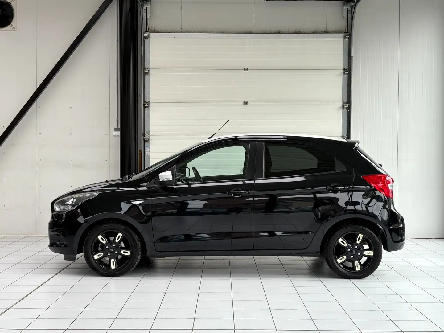 Ford Ka/Ka+ Ka+ 1.2i *BLACK EDITION * PDC * JANTE * SPORT * Noir - 2