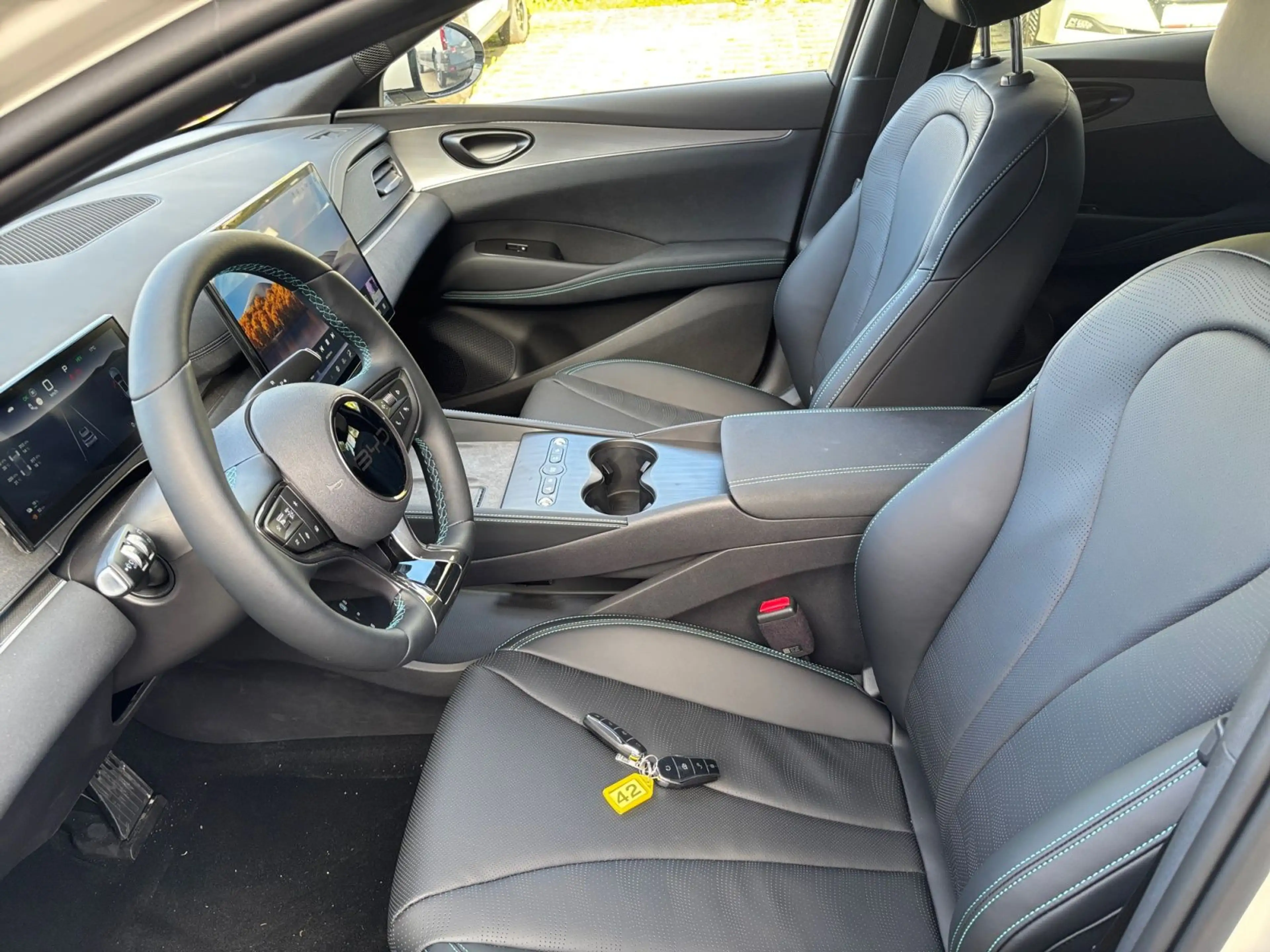 BYD Seal 6 Seal 6 Touring 1.5 PHEV DM-i Comfort — photo 10