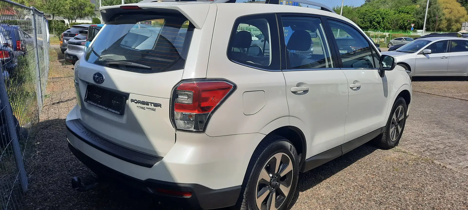 Subaru Forester 2.0X Lineartronic Exclusive Bílá - 2
