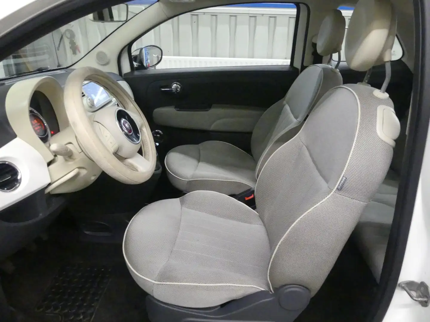 Fiat 500 1.4-16V Lounge - Carplay - Mooie auto! - Netjes On Wit - 2