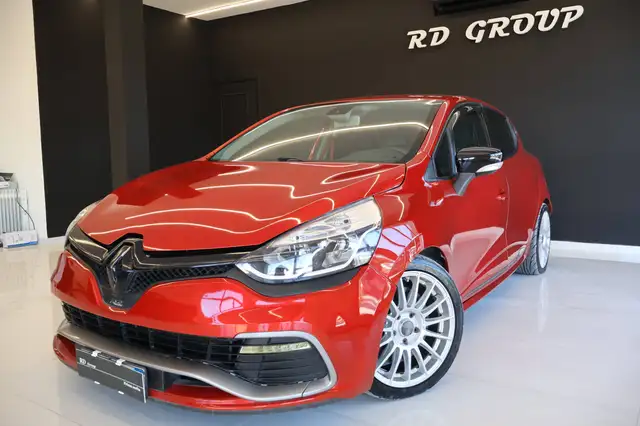 2014 Renault Clio in Red for sale