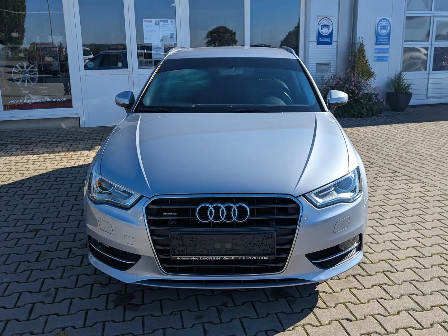 Audi A3 ambiente quattro Silber - 1