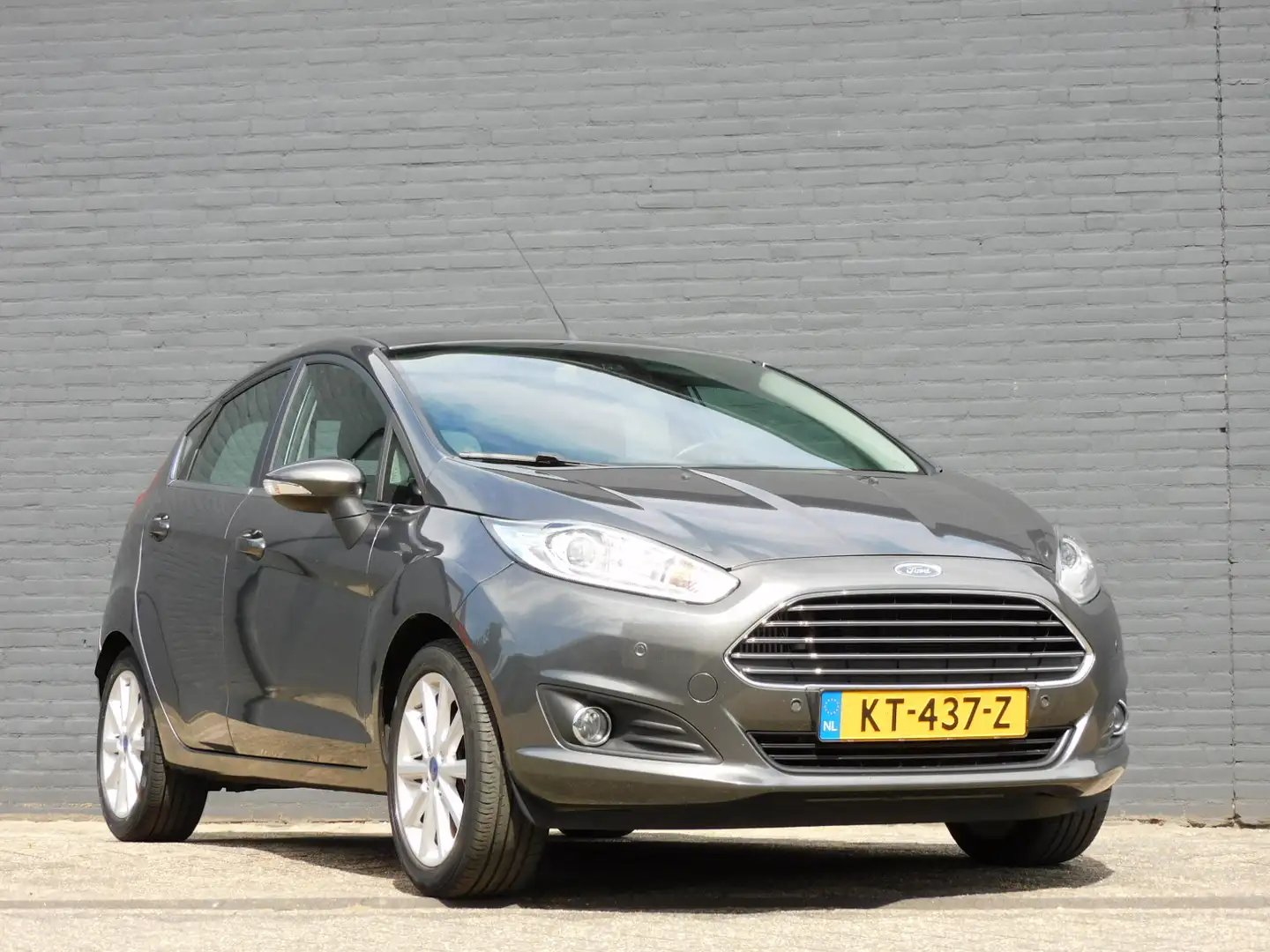 Ford Fiesta 1.0 EcoBoost Titanium 1e EIGENAAR! TOPSTAAT! FULLM Grau - 2