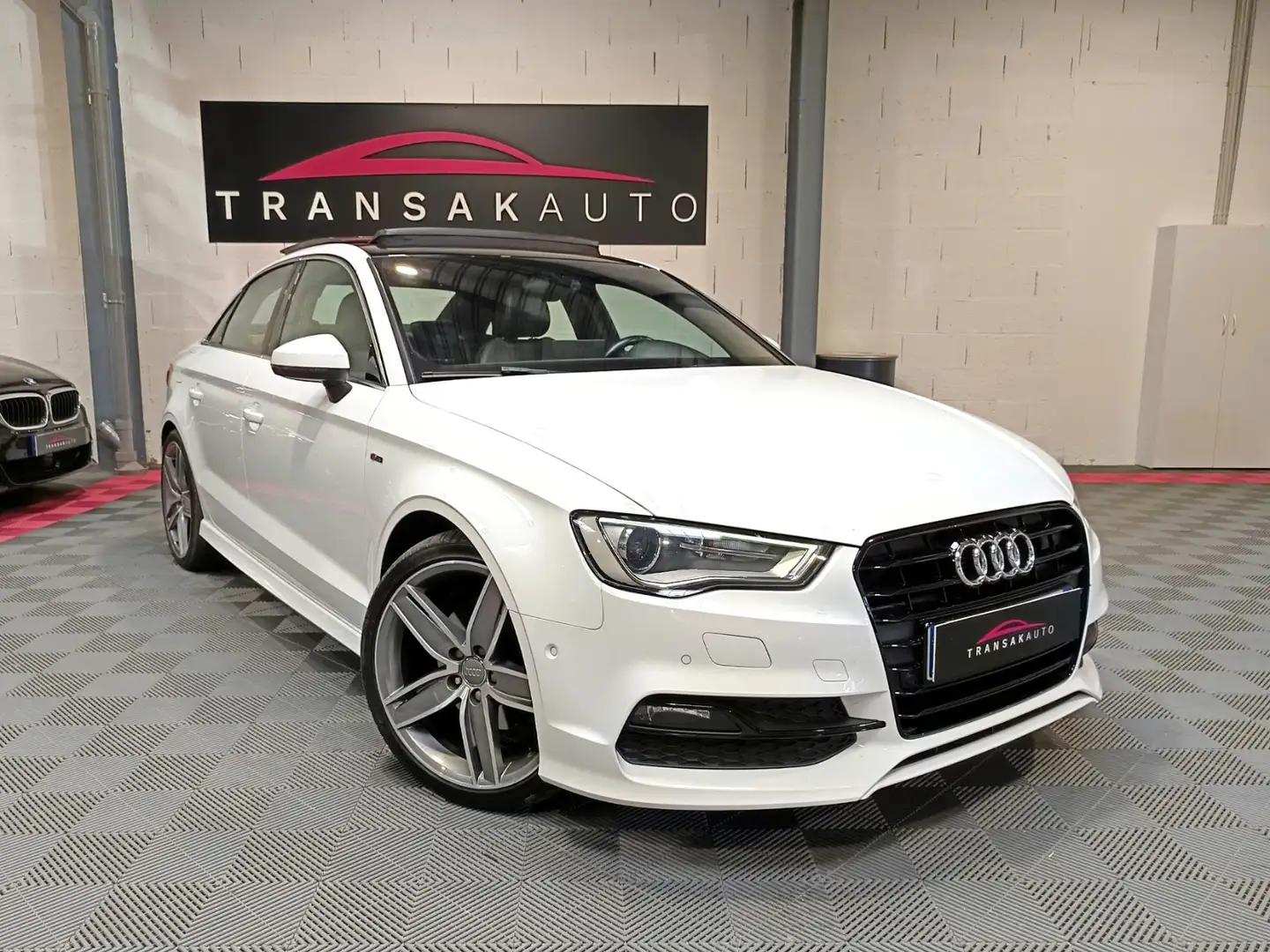 Audi A3 S Line S tronic 7 Blanc - 1