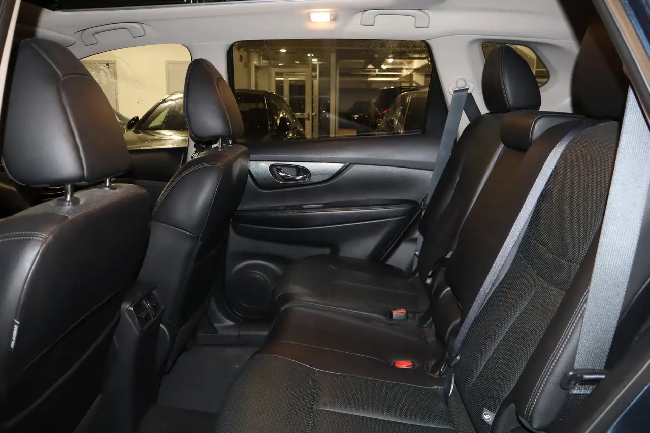 Nissan Rogue снимка Nissan Rogue