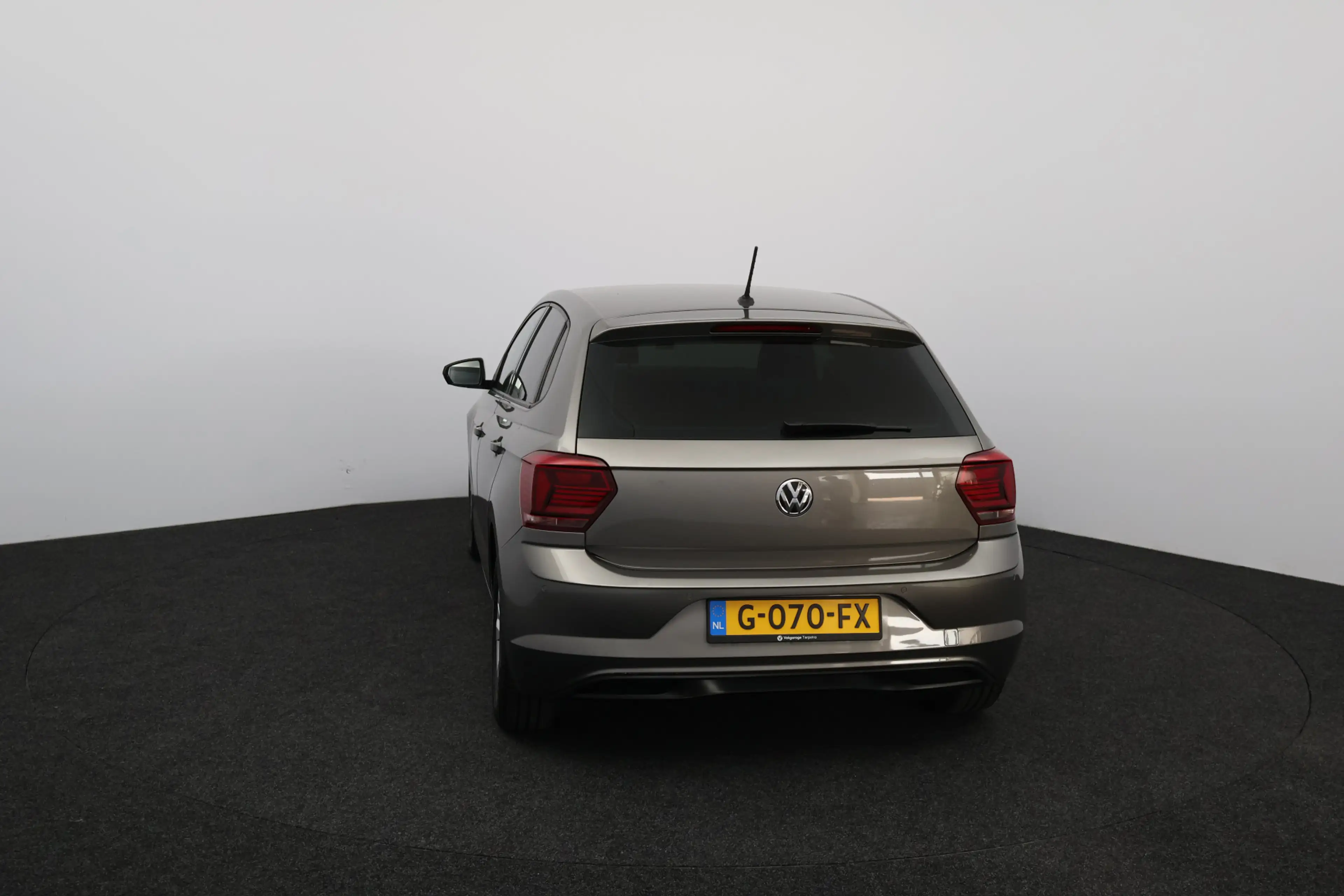 Volkswagen Polo 1.0 TSI Highline/ 15'' LMV/ Stoelverw./ Adaptive C — photo 14