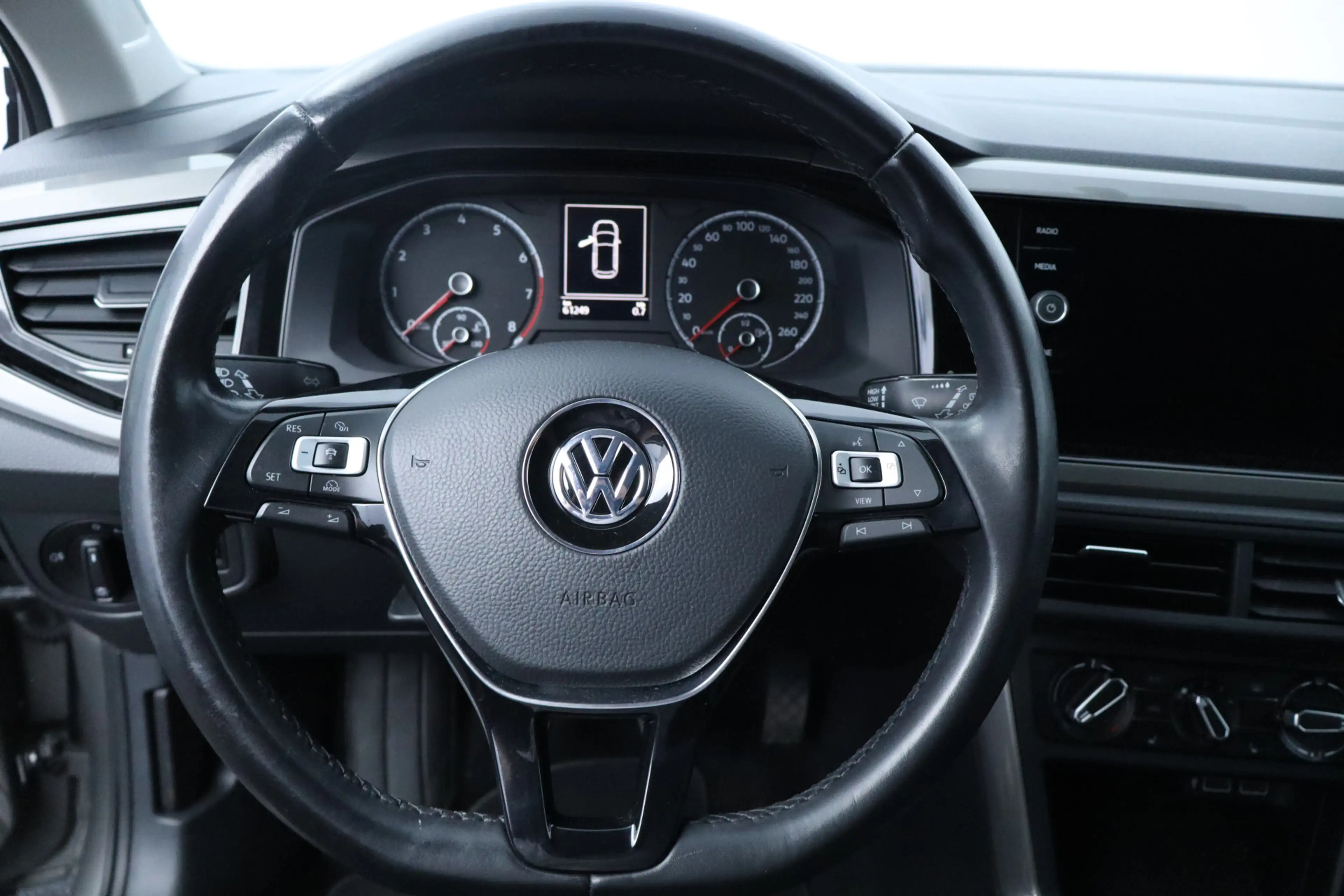 Volkswagen Polo 1.0 TSI Highline/ 15'' LMV/ Stoelverw./ Adaptive C — photo 28