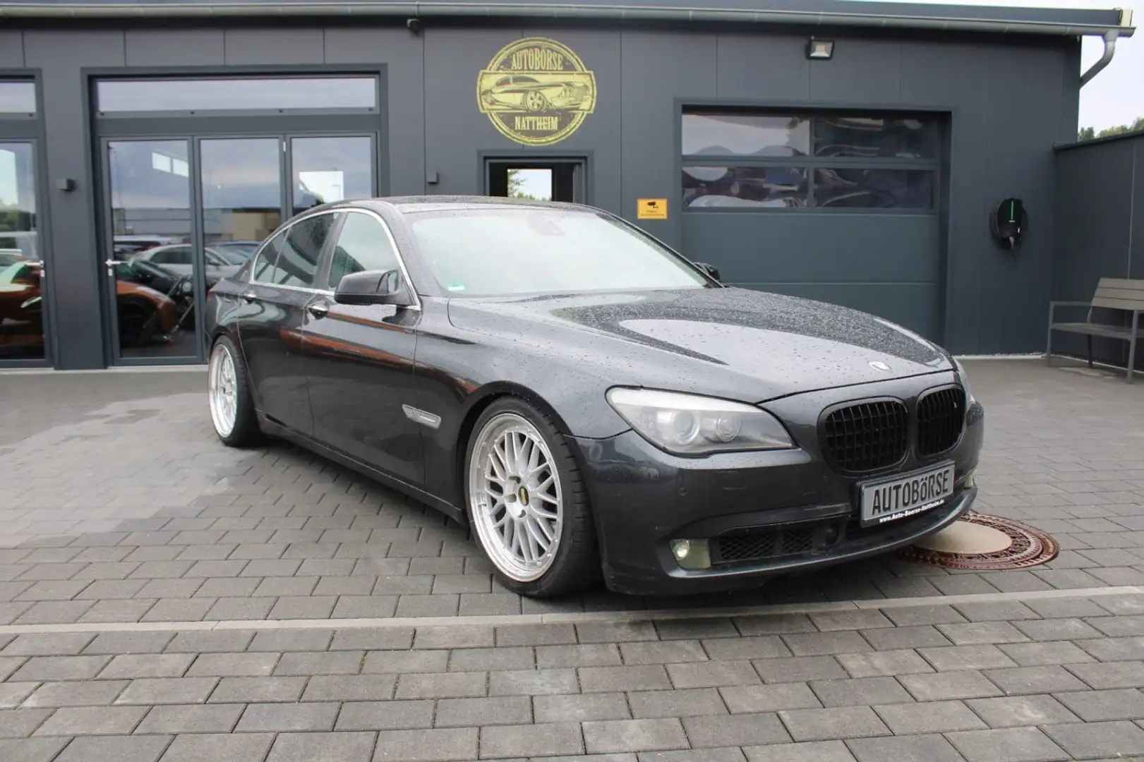 BMW 750 i Gris - 1