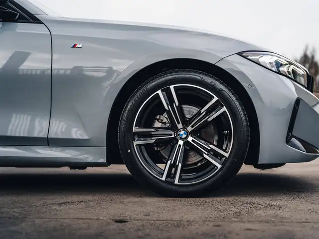BMW M view 8