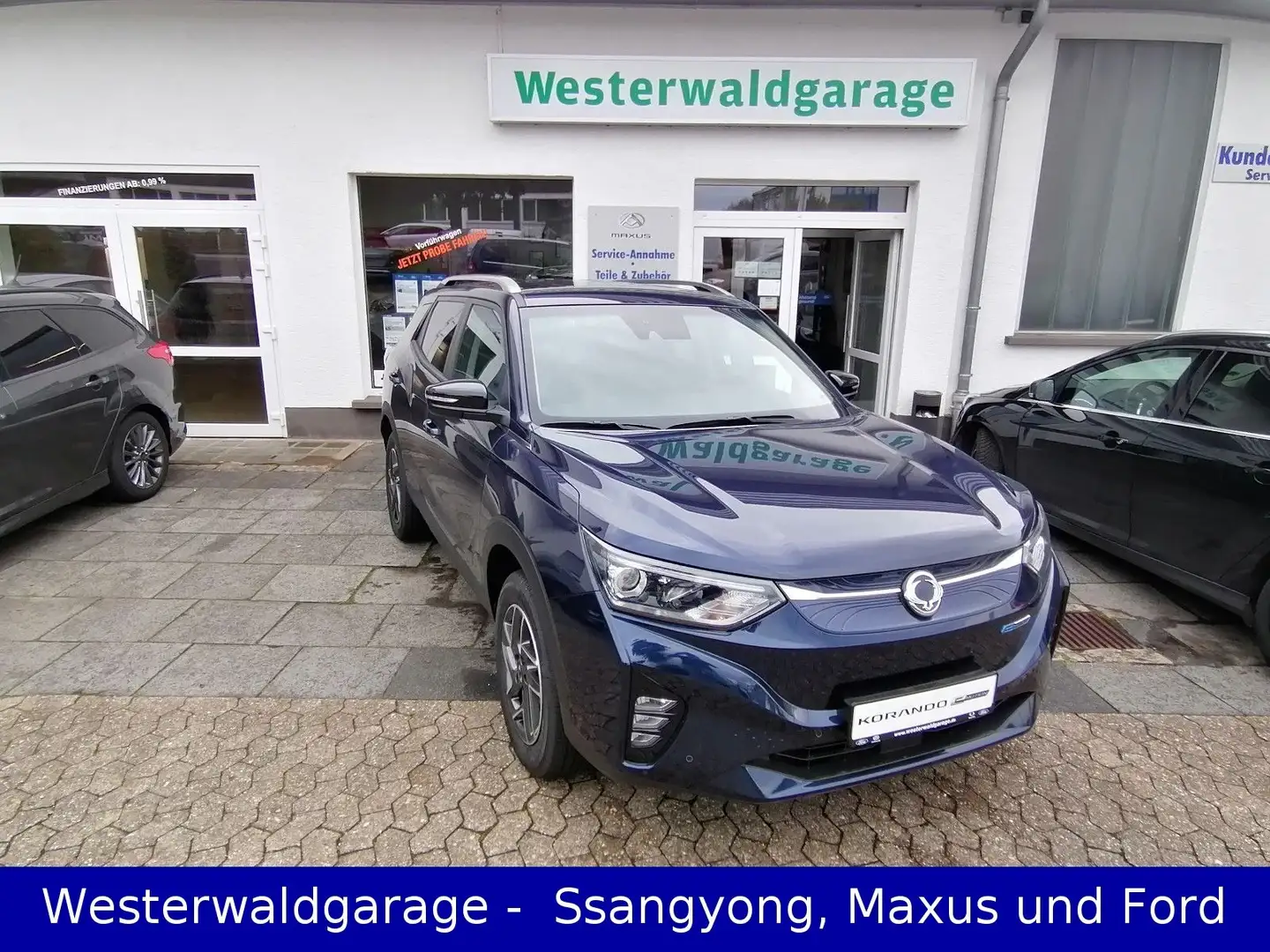 SsangYong Korando e Motion Bronze MY23 Platinum Paket Blau - 1