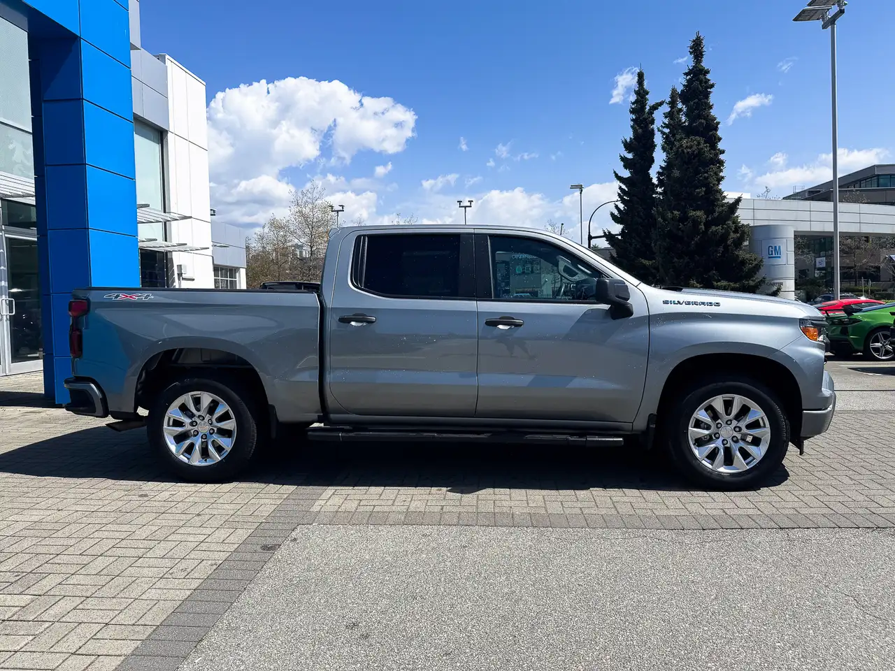 Chevrolet Silverado 1500 снимка Chevrolet Silverado 1500
