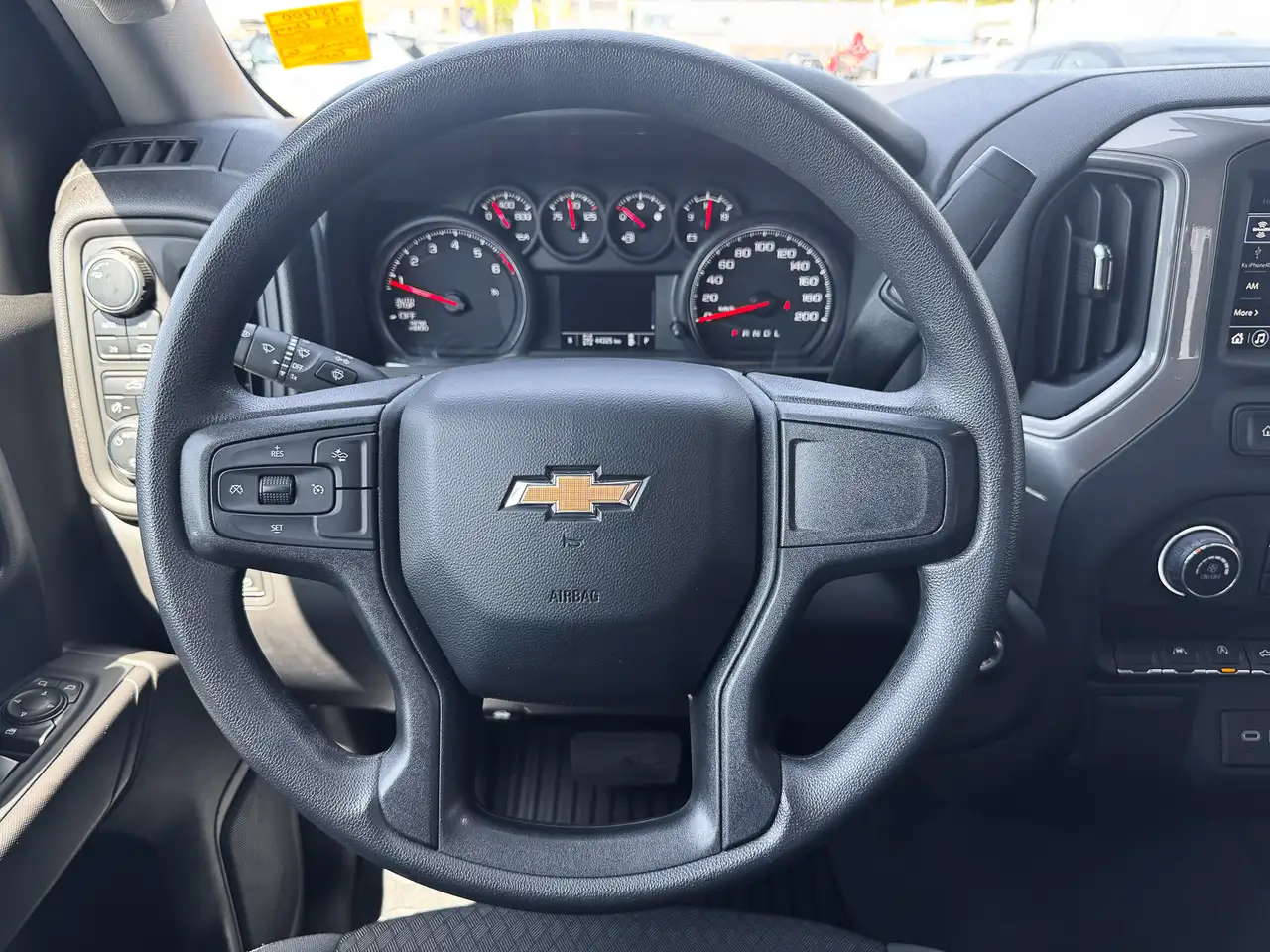 Chevrolet Silverado 1500 снимка Chevrolet Silverado 1500