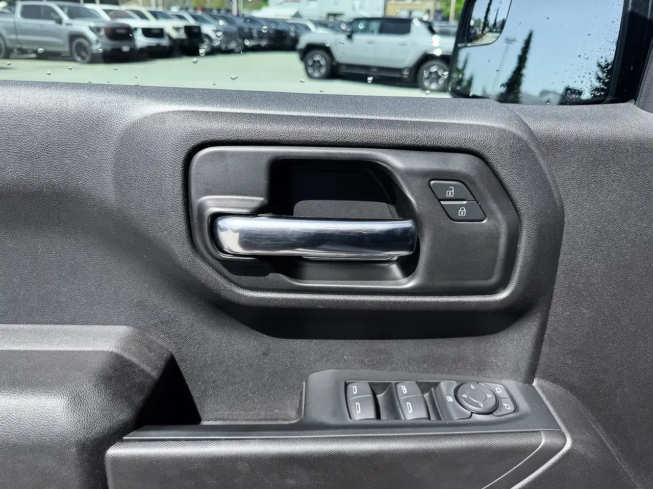 Chevrolet Silverado 1500 снимка Chevrolet Silverado 1500