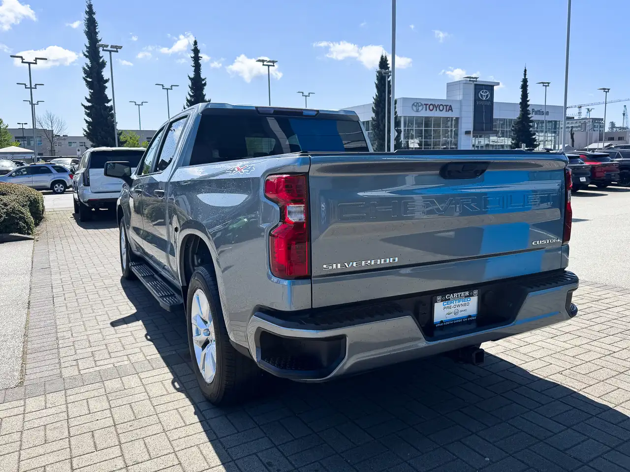 Chevrolet Silverado 1500 снимка Chevrolet Silverado 1500
