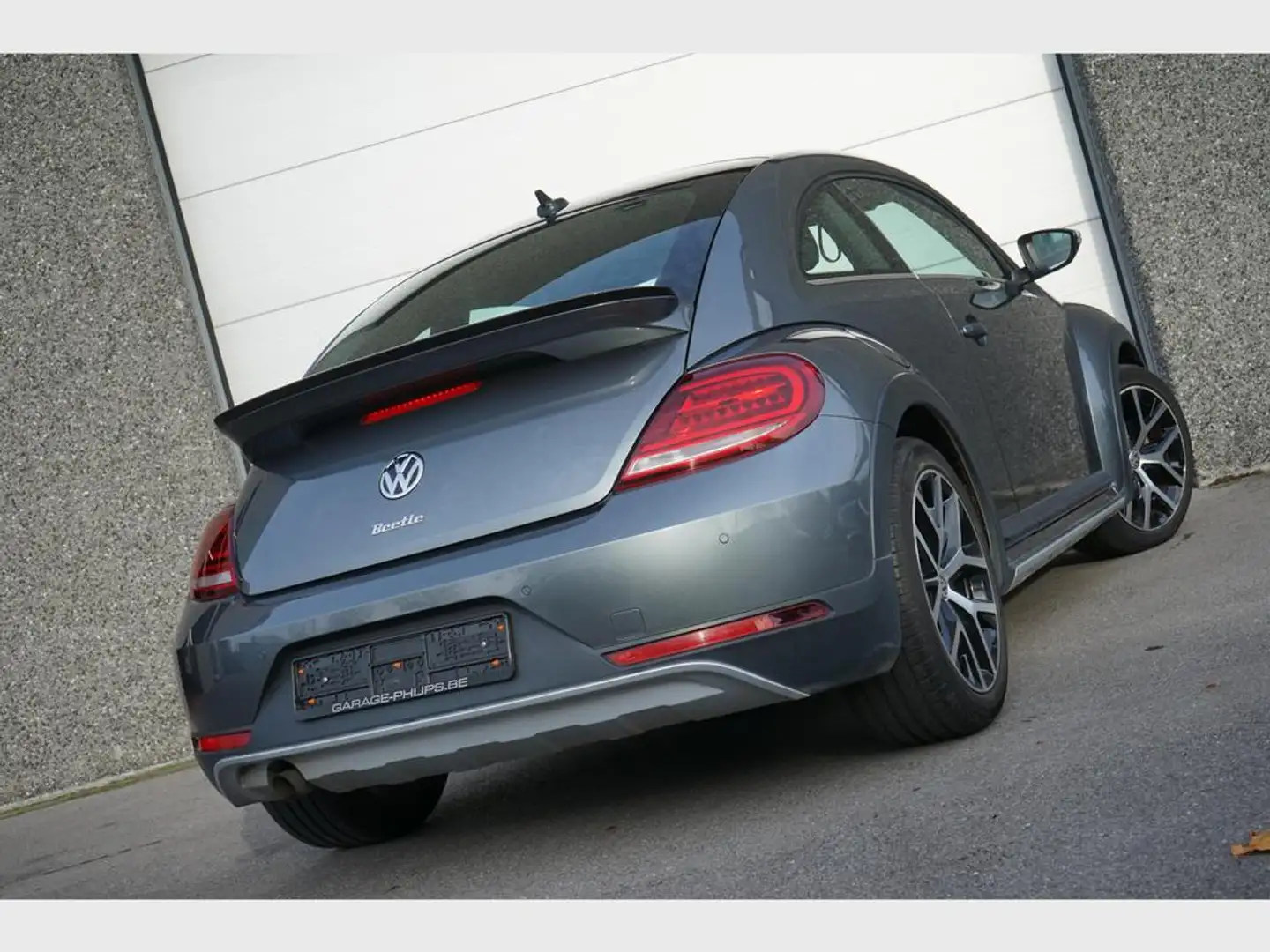 Volkswagen Beetle DUNE 1.2 TSI 105PK 6V LEDER / XENON / ALU Grijs - 2