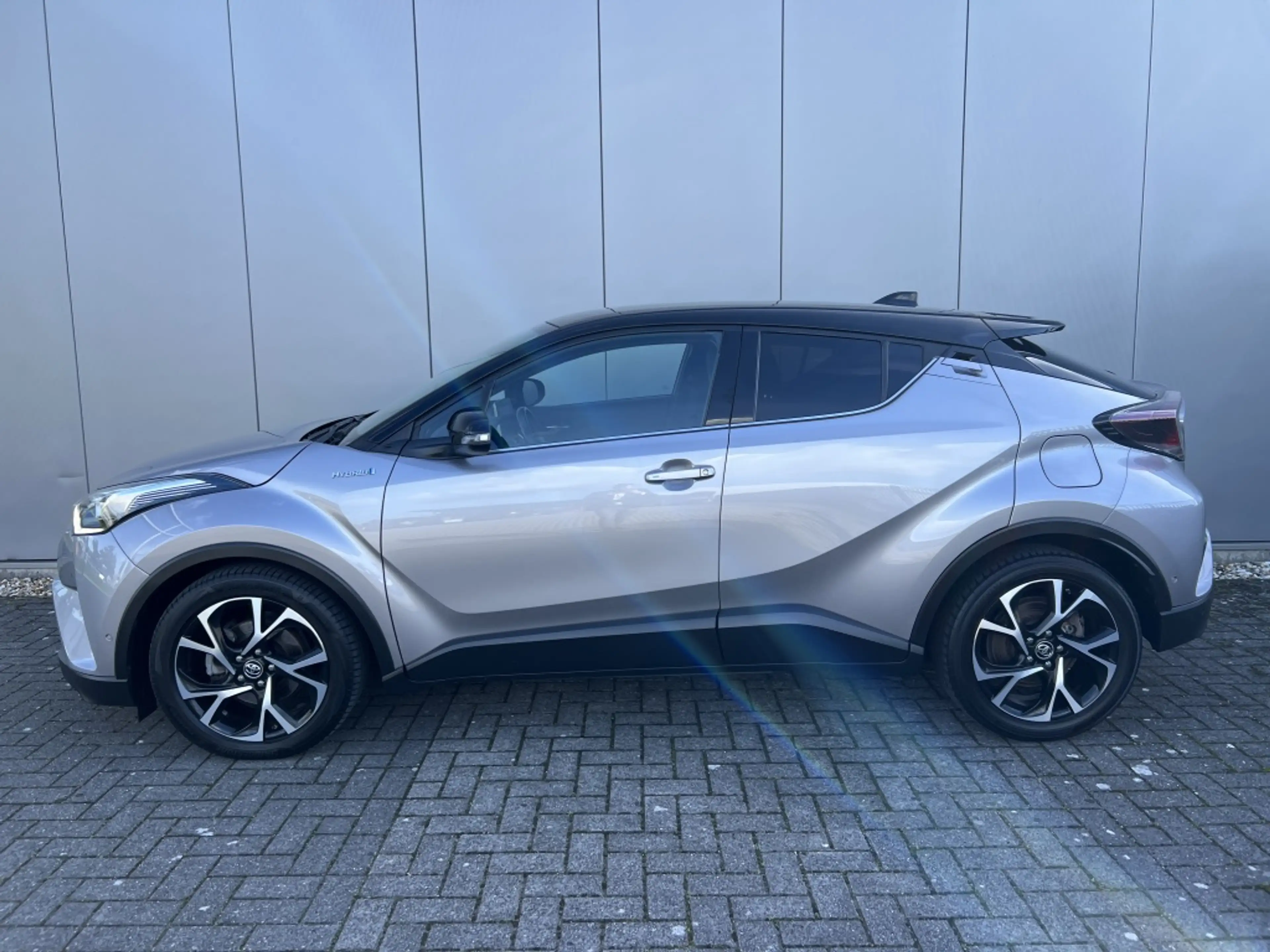 Toyota C-HR 1.8 Hybrid Style — photo 25
