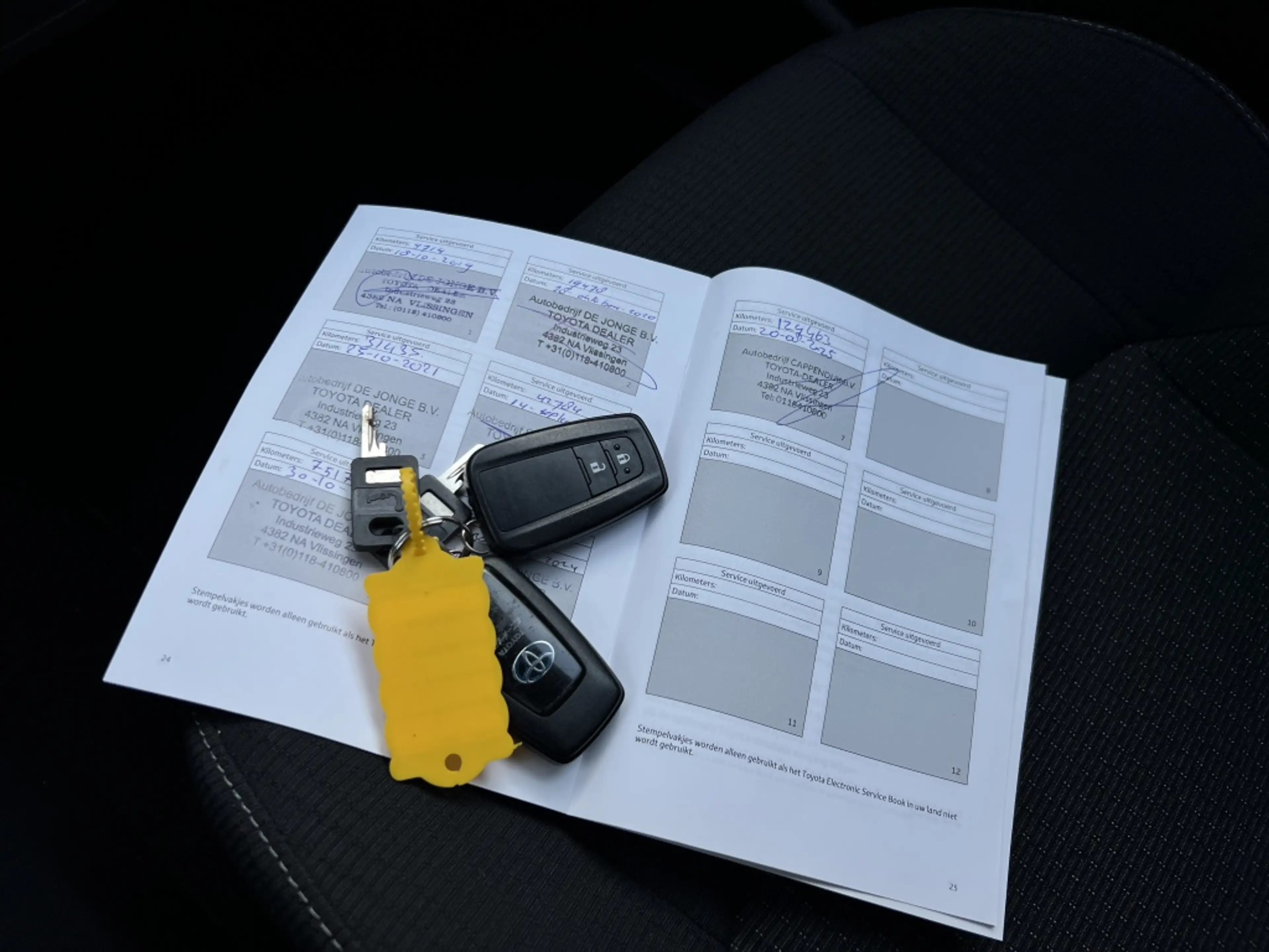 Toyota C-HR 1.8 Hybrid Style — photo 22