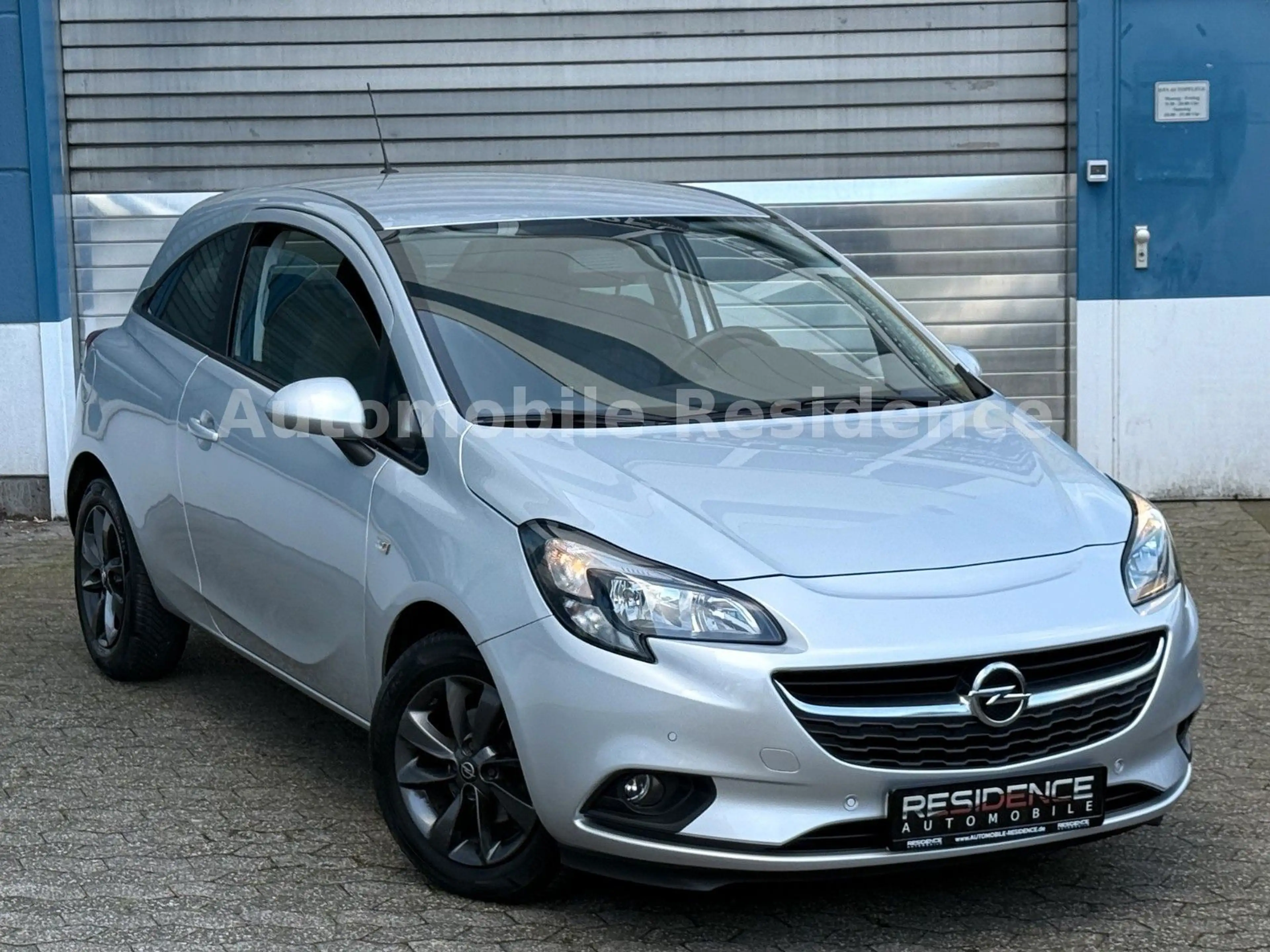 Opel Corsa E 120 Jahre 1.2 AUT.*SHZ*NAVI*TEMP*AHK*CAM