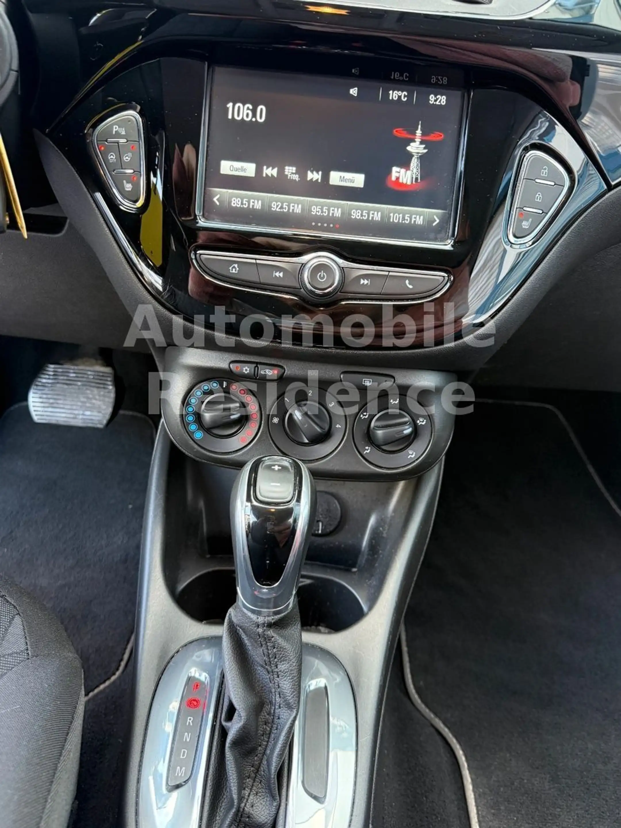 Opel Corsa E 120 Jahre 1.2 AUT.*SHZ*NAVI*TEMP*AHK*CAM — photo 13