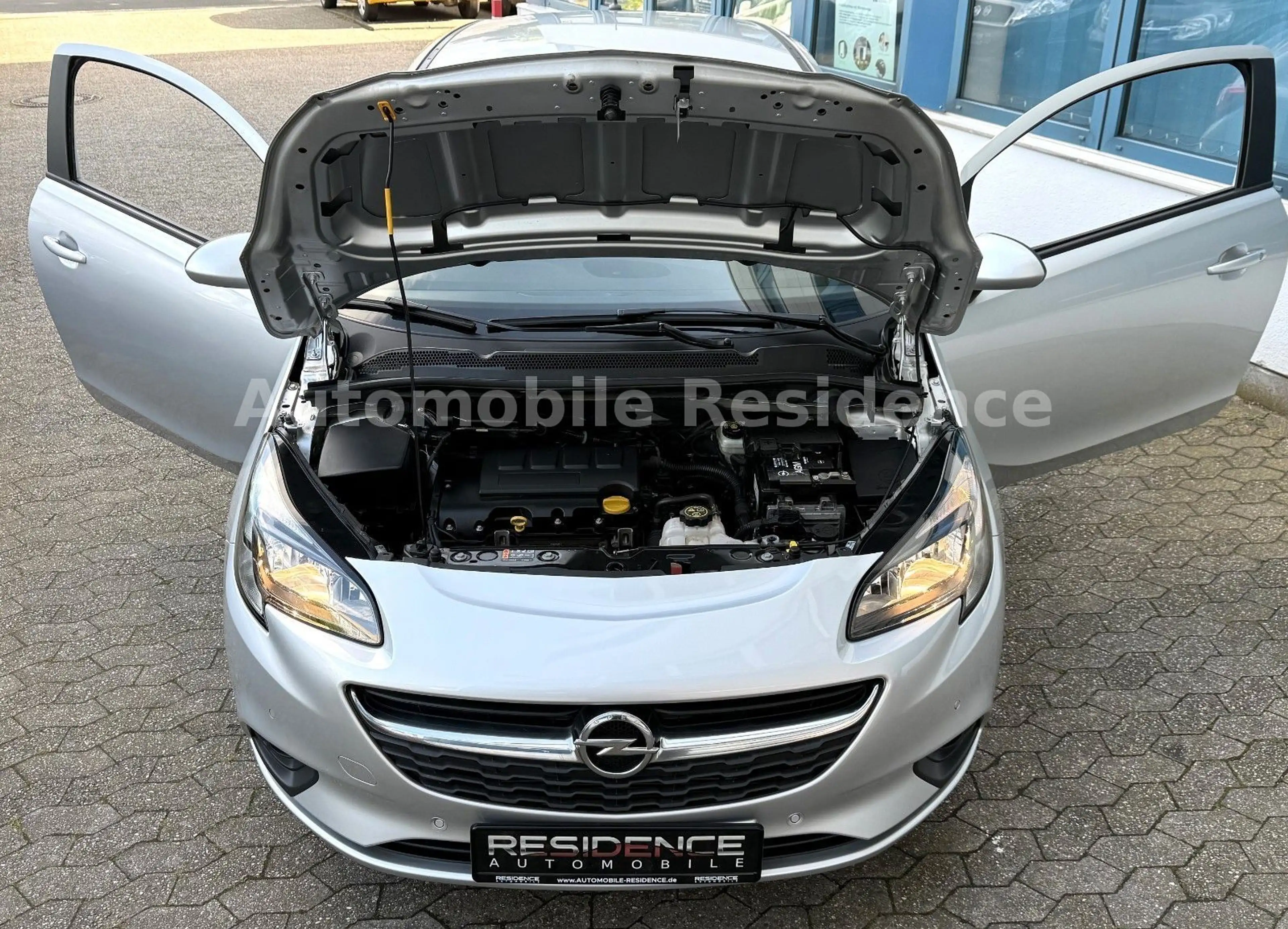Opel Corsa E 120 Jahre 1.2 AUT.*SHZ*NAVI*TEMP*AHK*CAM — photo 10