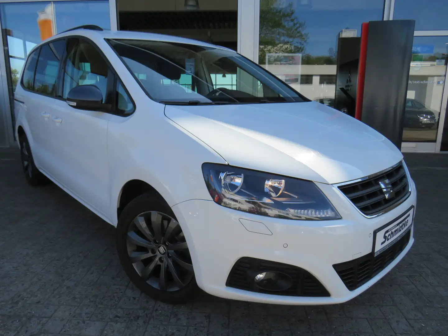 SEAT Alhambra 1.4 TSI Connect Start & Stop 110 KW 7 Sitzer Weiß - 1