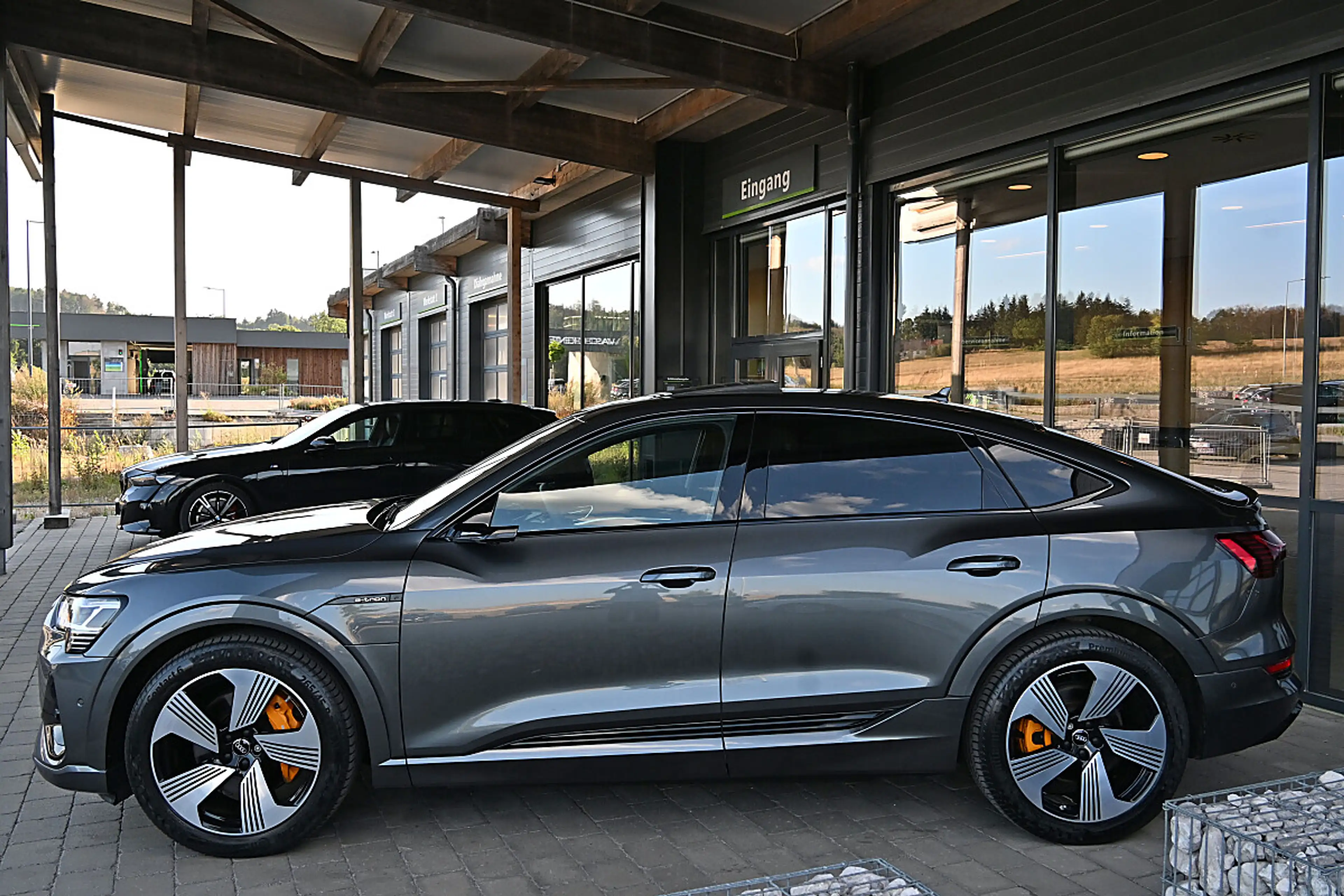 Audi e-tron SB 55 quattro 95kWh S-line NP €121k 21", ACC, H... — photo 2