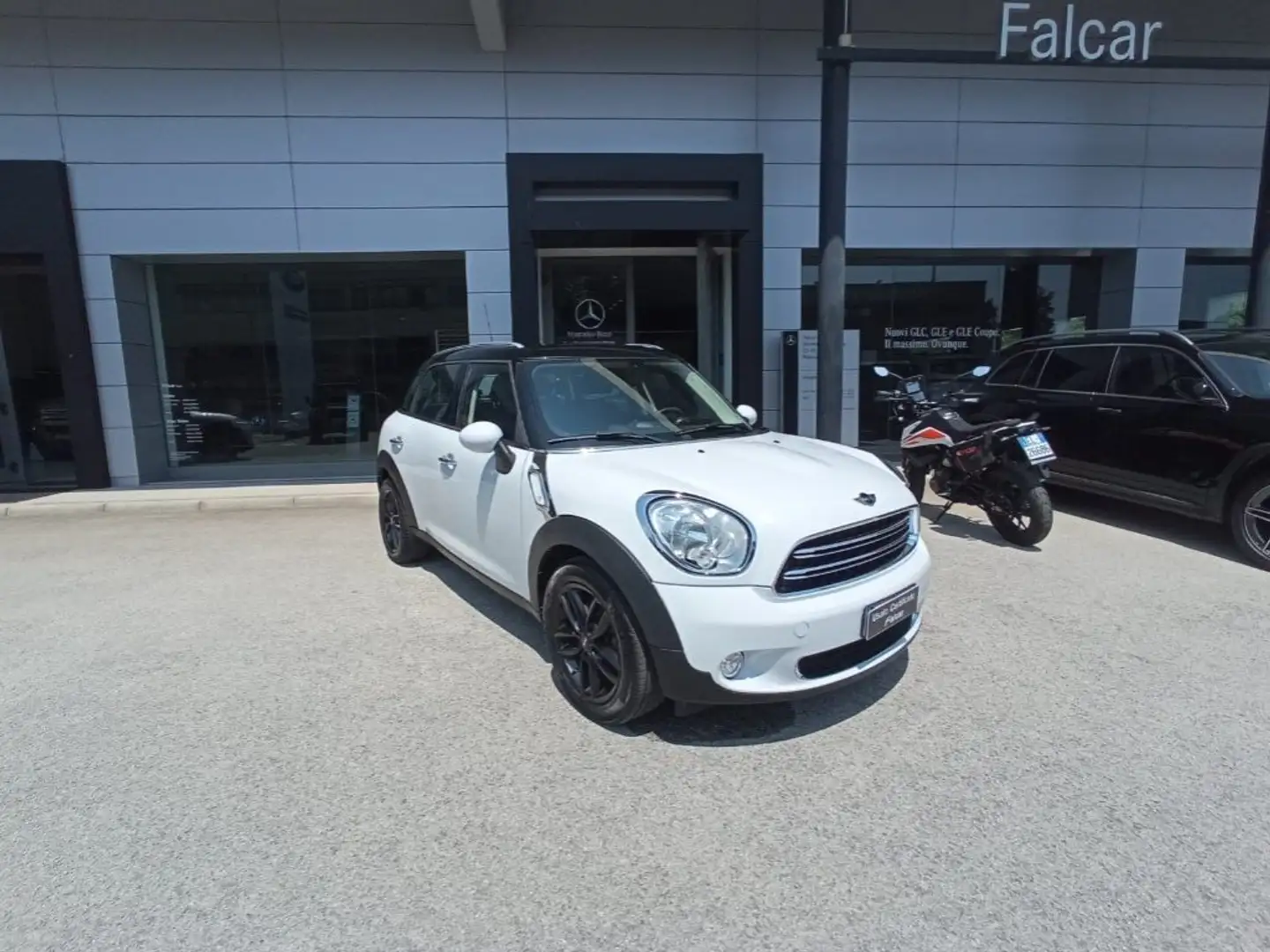 MINI Cooper D Countryman Mini Weiß - 1