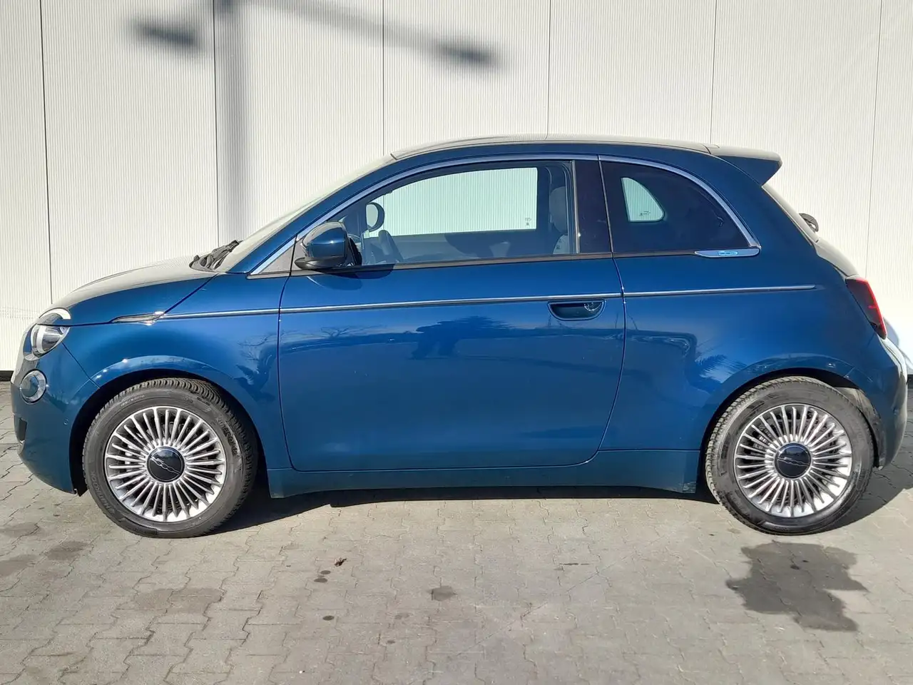 Fiat 500e 500 e NAVI/APP~2xPDC~SHZ~RFK~GRA~ALU~DAB~KLIMAUT 8