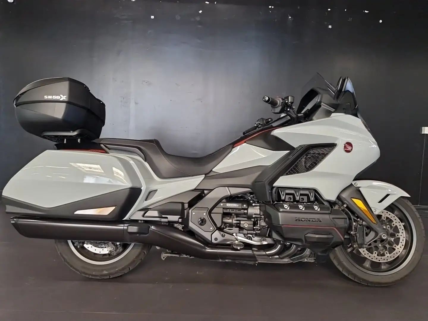 Honda GL 1800 Grau - 1