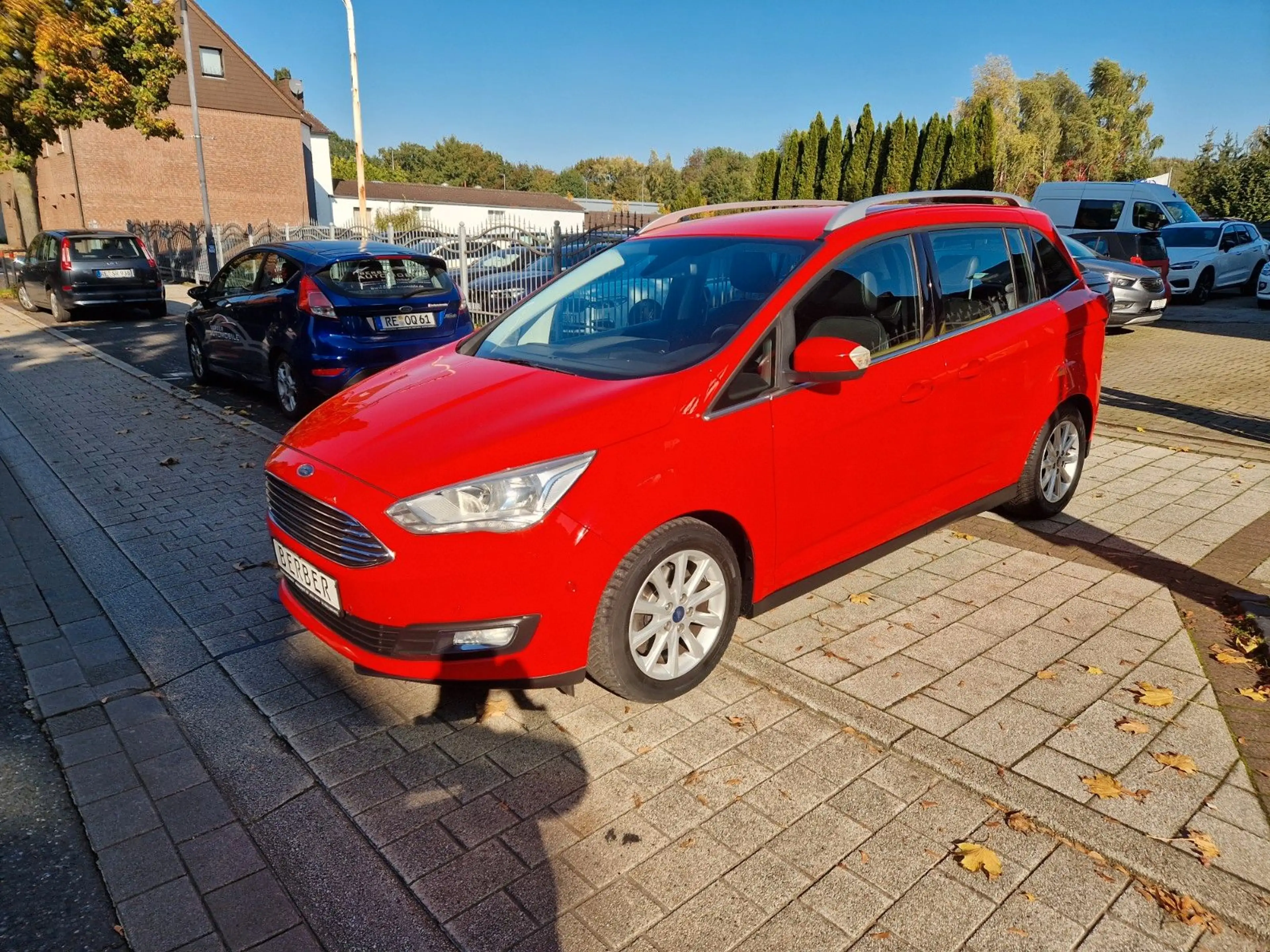 Ford Grand C-Max Grand C-MAX Titanium*Navi*Cam*Shz*Ahk*7-Sitzer